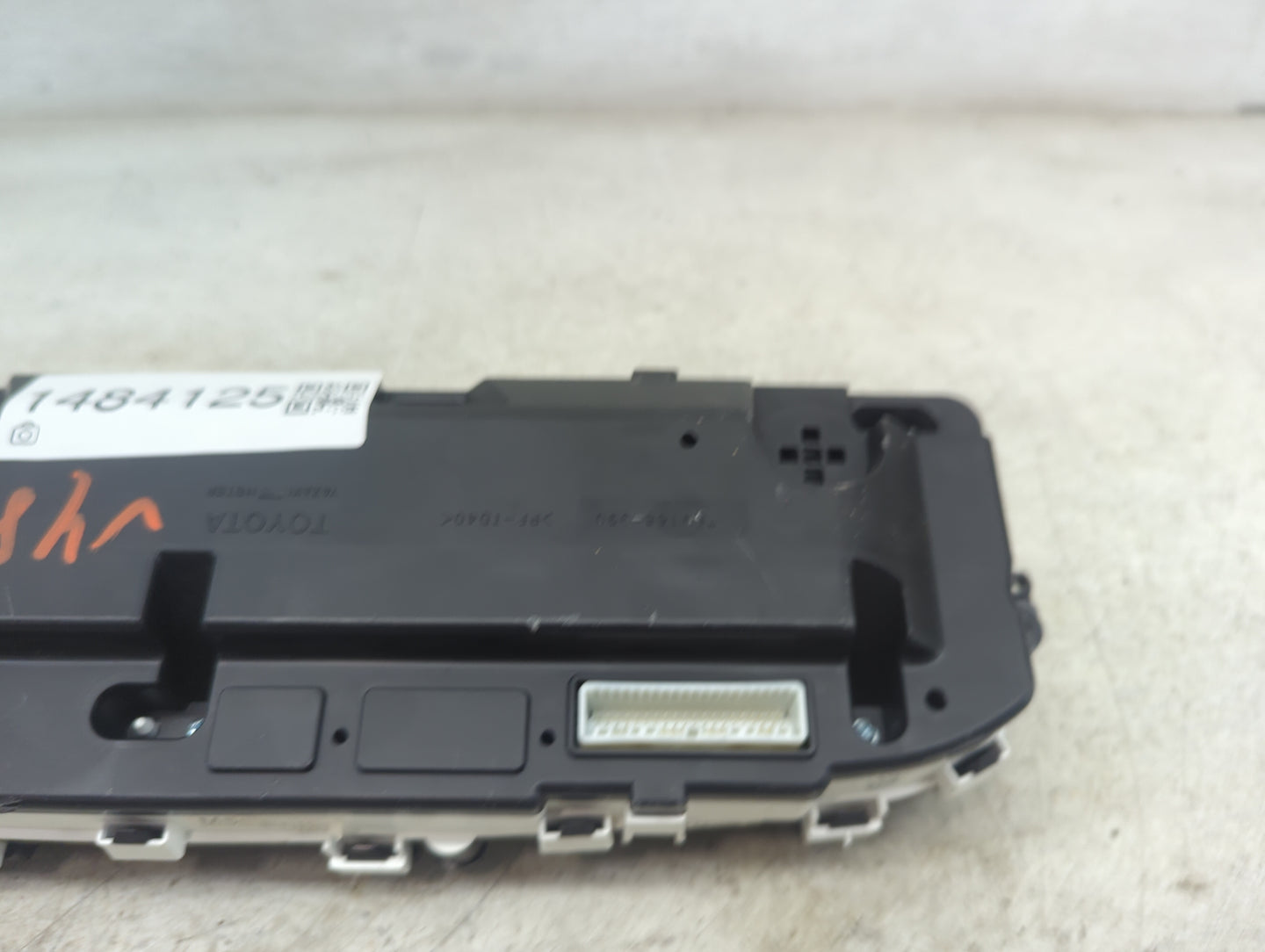 2012-2014 Toyota Prius V Instrument Cluster Speedometer Gauges P/N:83800-47590 M5, 901-770 Miles: Fits Fits 2012 2013 2014 O