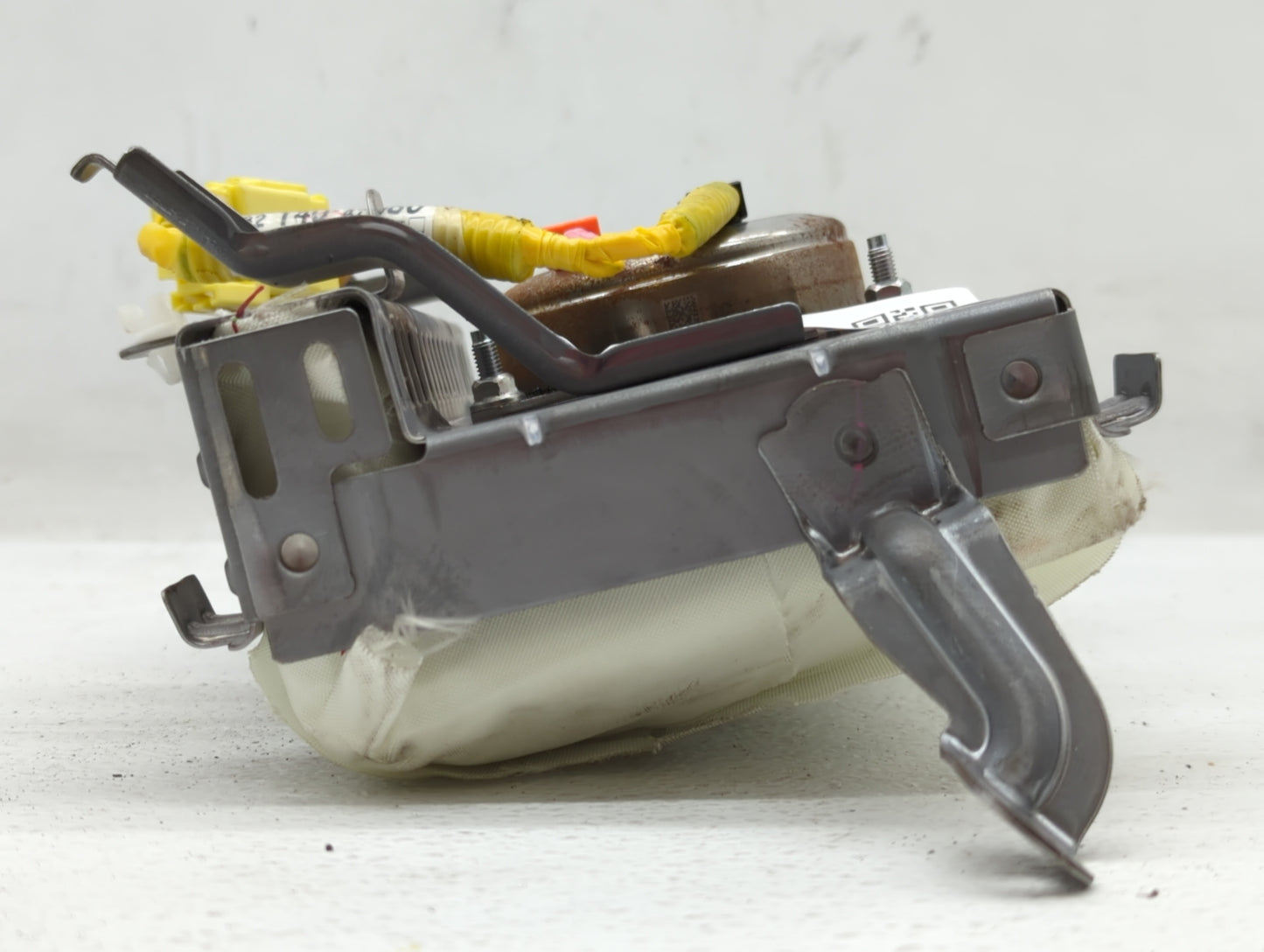 2012-2018 Toyota Prius V Air Bag Passenger Right Dashboard Oem - Oemusedautoparts1.com