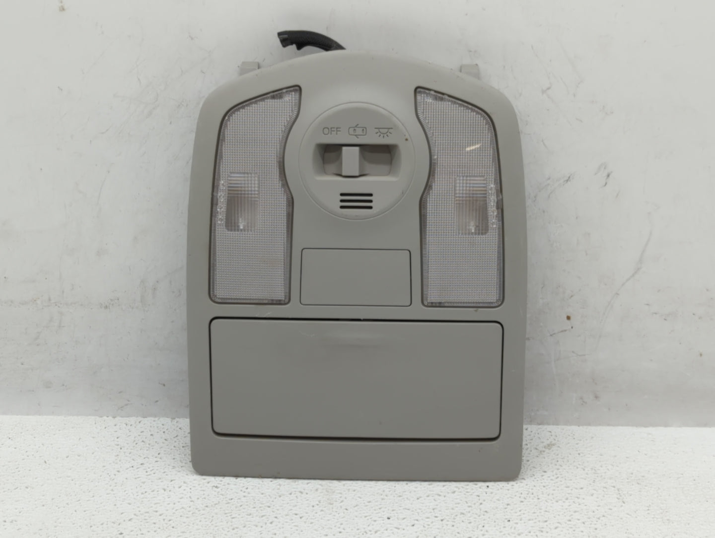 2012 Toyota Prius V Overhead Roof Console - Oemusedautoparts1.com