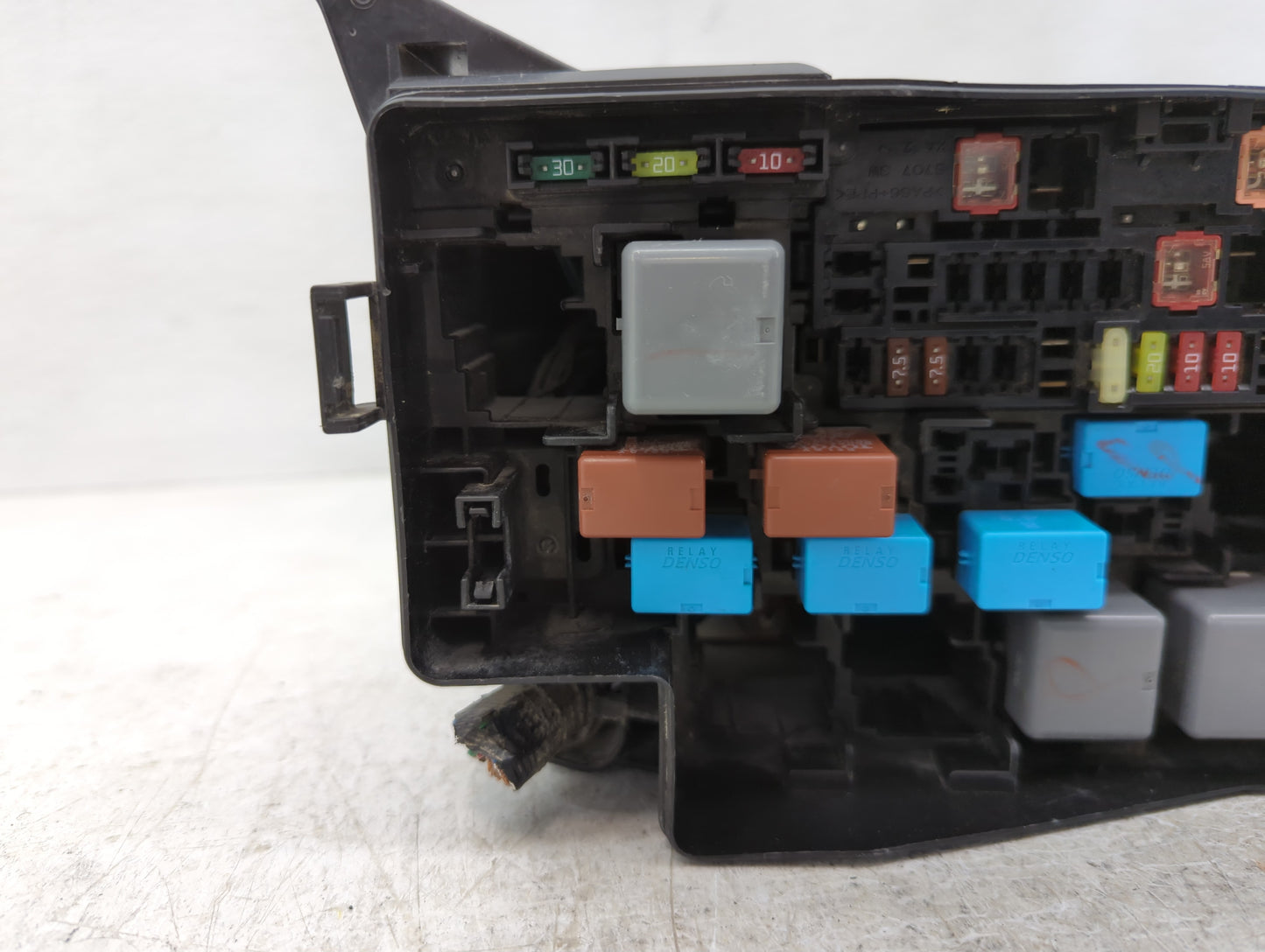 2010-2012 Toyota Rav4 Fusebox Fuse Box Panel Relay Module P/N:82662-0R031 Fits Fits 2010 2011 2012 OEM Used Auto Parts - Oem