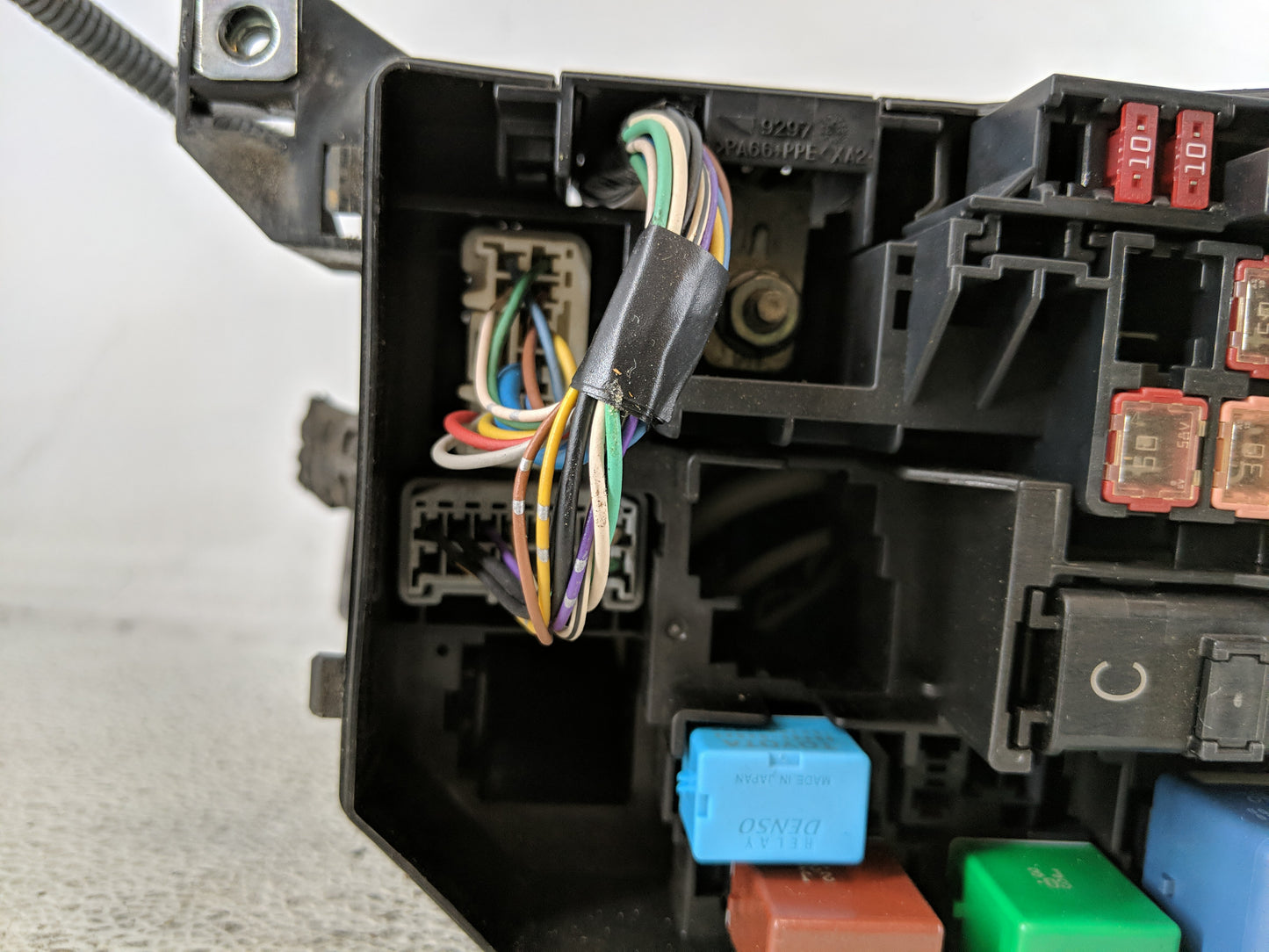 2006-2012 Toyota Rav4 Fusebox Fuse Box Panel Relay Module P/N:82662-0R010 Fits Fits 2006 2007 2008 2009 2010 2011 2012 OEM U