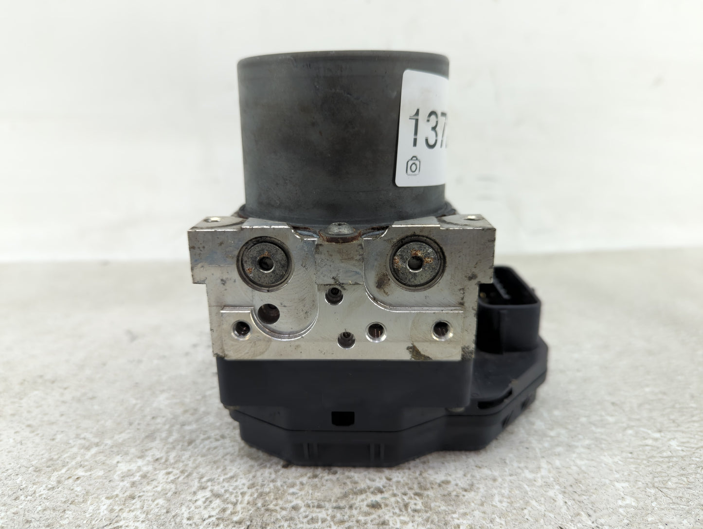 2012 Toyota Rav4 ABS Pump Control Module Replacement P/N:89541-0R0321 44540-0R072 Fits OEM Used Auto Parts - Oemusedautopart