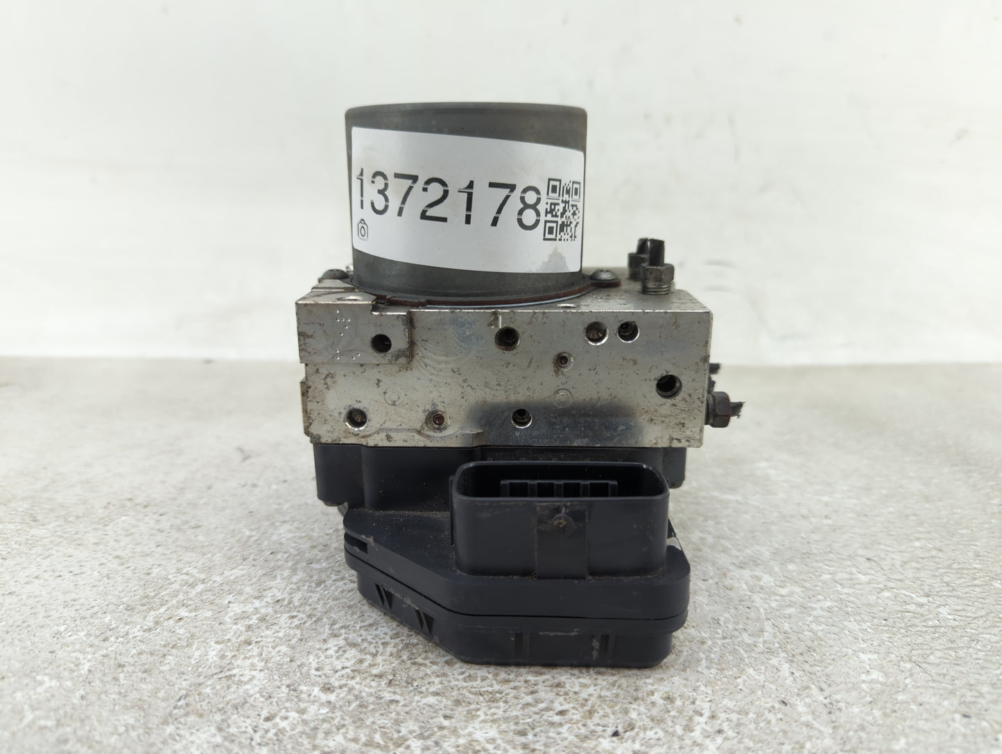 2012 Toyota Rav4 ABS Pump Control Module Replacement P/N:89541-0R0321 44540-0R072 Fits OEM Used Auto Parts - Oemusedautopart