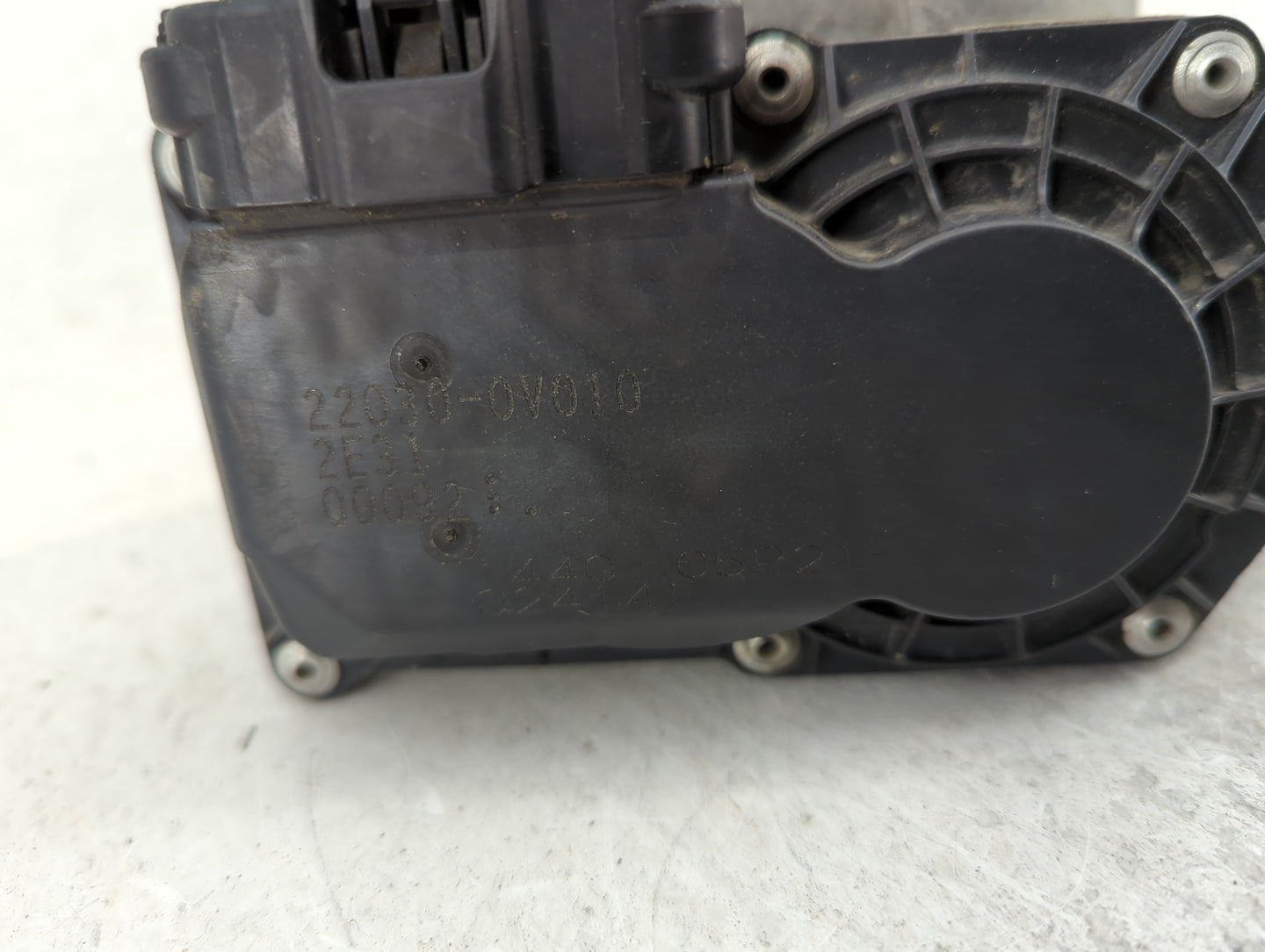 2009-2018 Toyota Rav4 Throttle Body P/N:22030-0V010 Fits Fits 2009 2010 2011 2012 2013 2014 2015 2016 2017 2018 2019 OEM Use