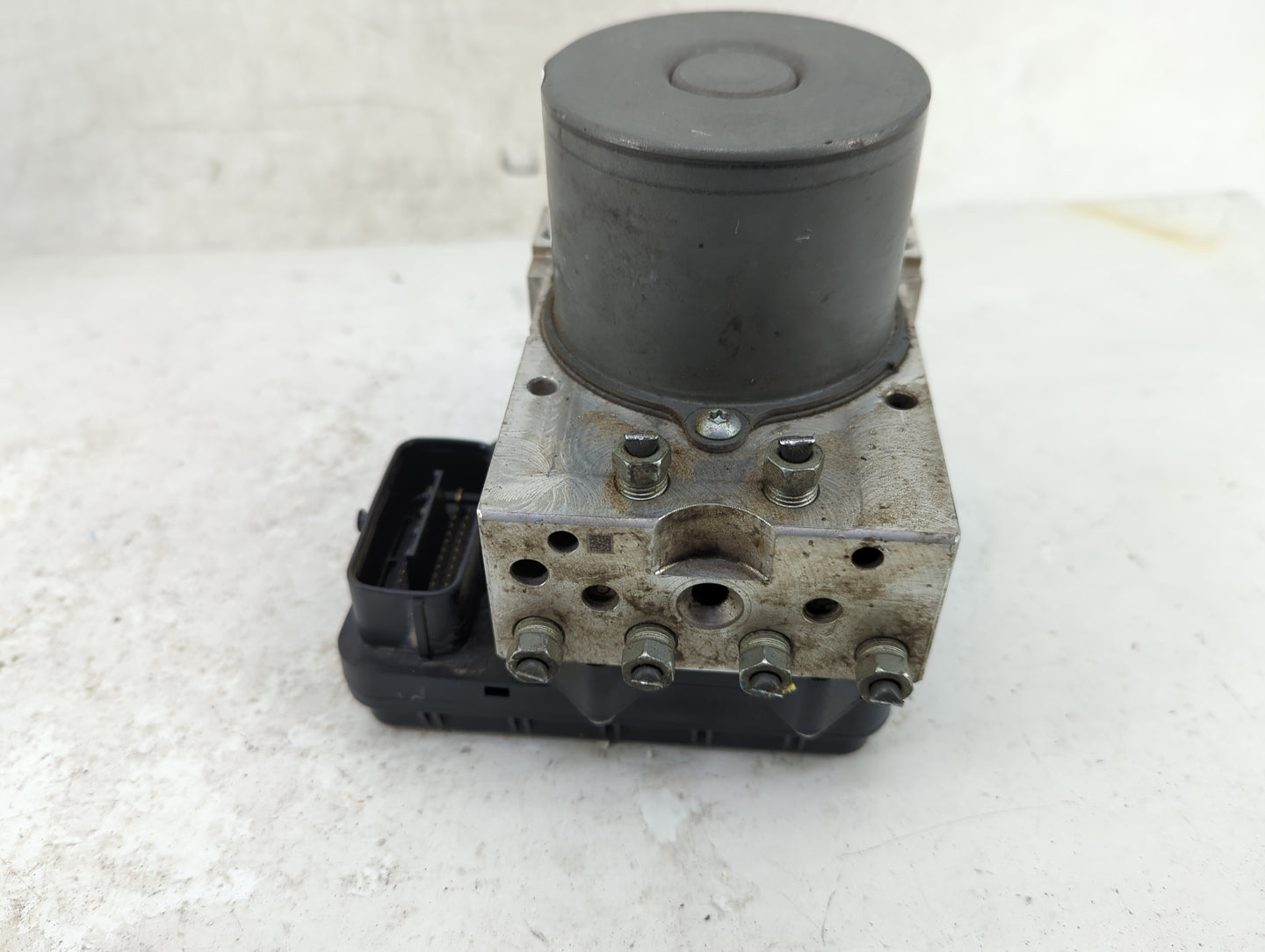 2012 Toyota Rav4 ABS Pump Control Module Replacement P/N:89541-0R012 44540-0R052 Fits OEM Used Auto Parts - Oemusedautoparts