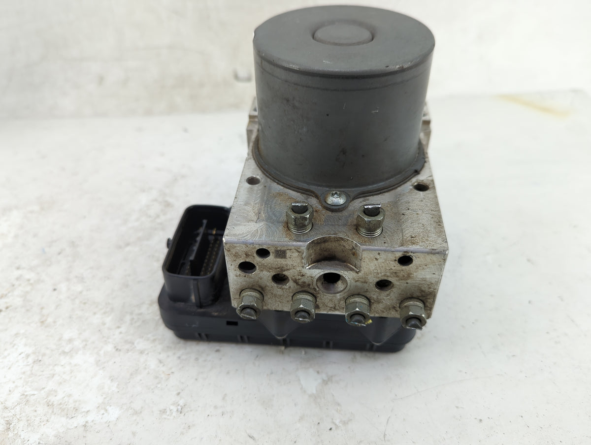 2012 Toyota Rav4 Anti-Lock Brake ABS Pump Module Actuator OEM P/N:89541-0R012 44540-0R052 Fits OEM Used Auto Parts - Oemused
