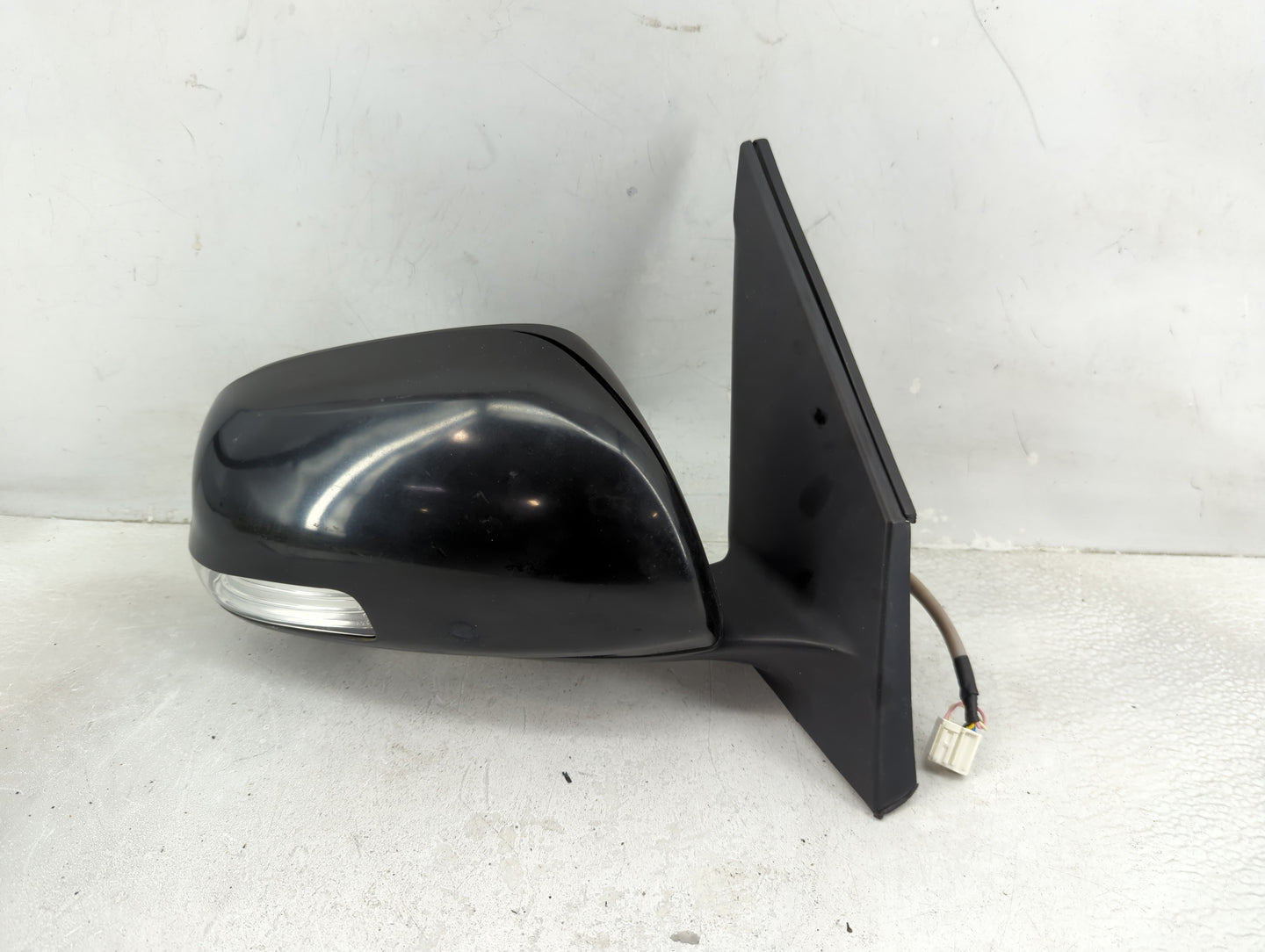 2009-2012 Toyota Rav4 Passenger Side View Mirror - Right Door Mirror OEM Used - Oemusedautoparts1.com