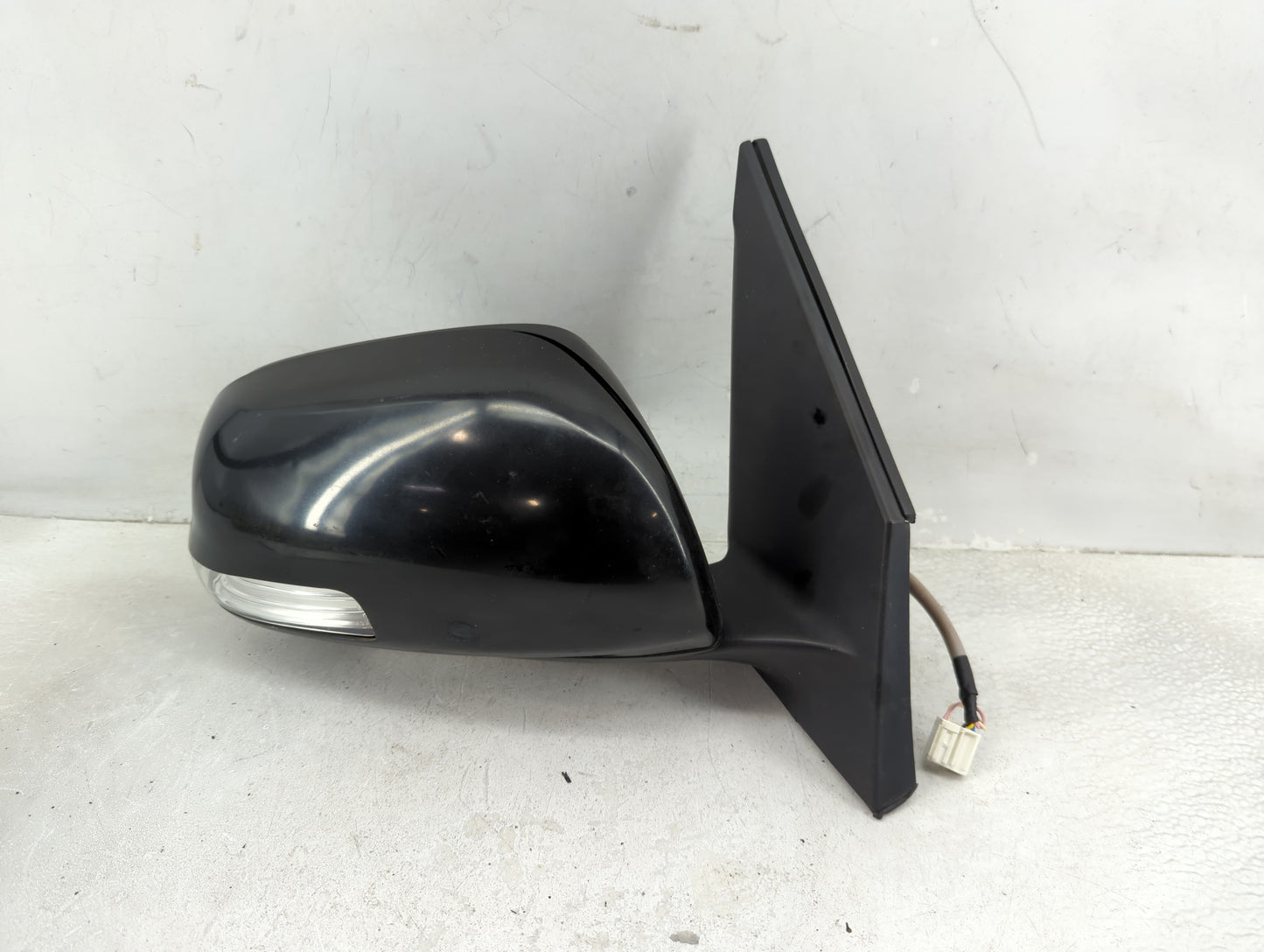 2009-2012 Toyota Rav4 Passenger Side View Mirror - Right Door Mirror OEM Used - Oemusedautoparts1.com
