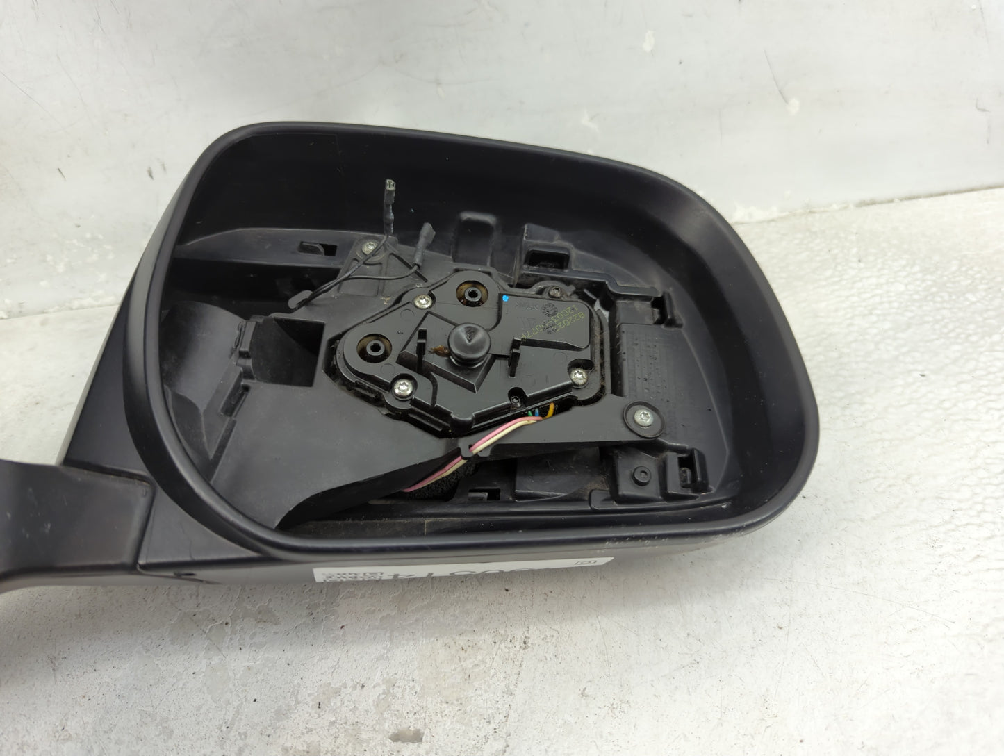 2009-2012 Toyota Rav4 Passenger Side View Mirror - Right Door Mirror OEM Used - Oemusedautoparts1.com