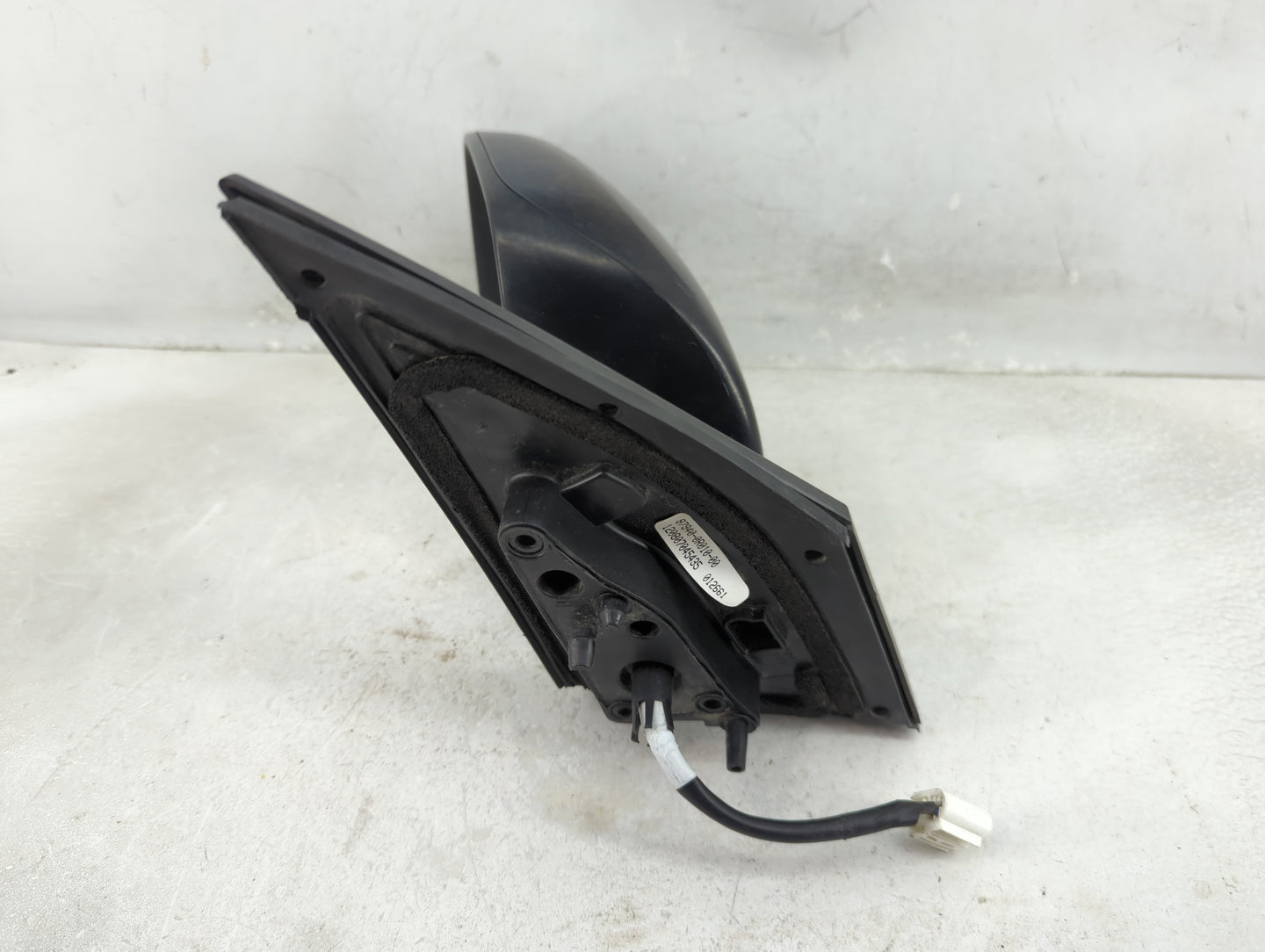 2009-2012 Toyota Rav4 Driver Side View Mirror - Left Door Mirror OEM Used - Oemusedautoparts1.com