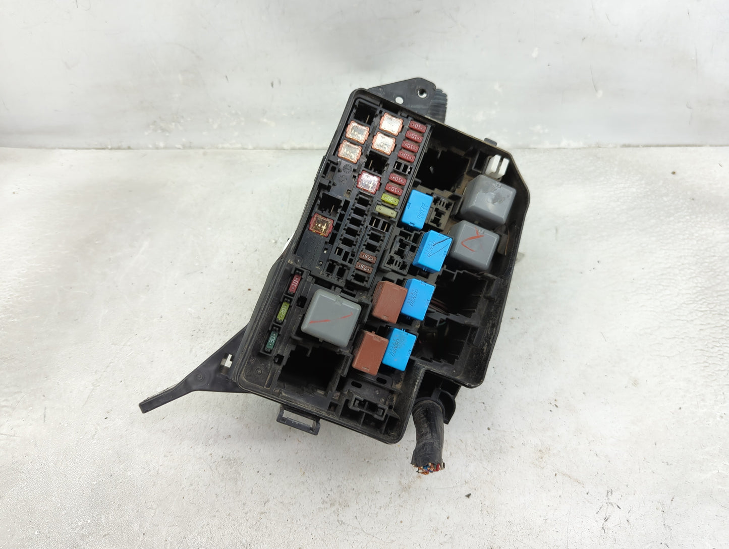 2010-2012 Toyota Rav4 Fusebox Fuse Box Panel Relay Module P/N:82662-0R031 Fits Fits 2010 2011 2012 OEM Used Auto Parts - Oem