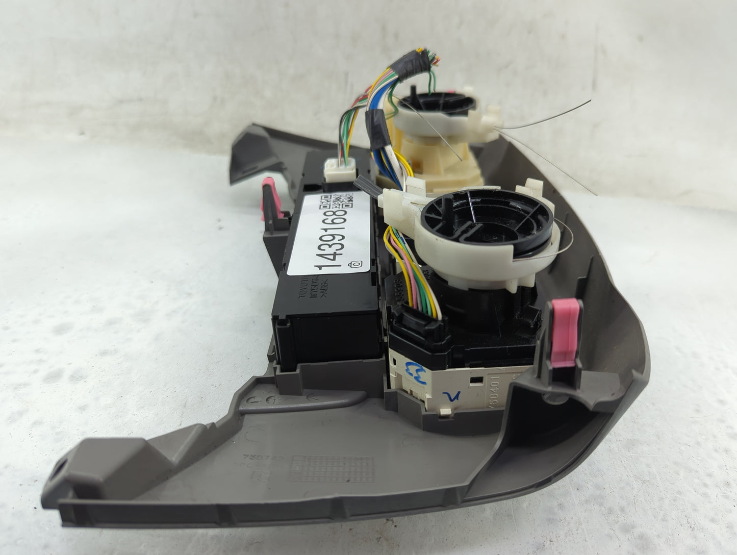2012 Toyota Rav4 Climate Control Module Temperature AC/Heater Replacement P/N:75D743 Fits OEM Used Auto Parts - Oemusedautop