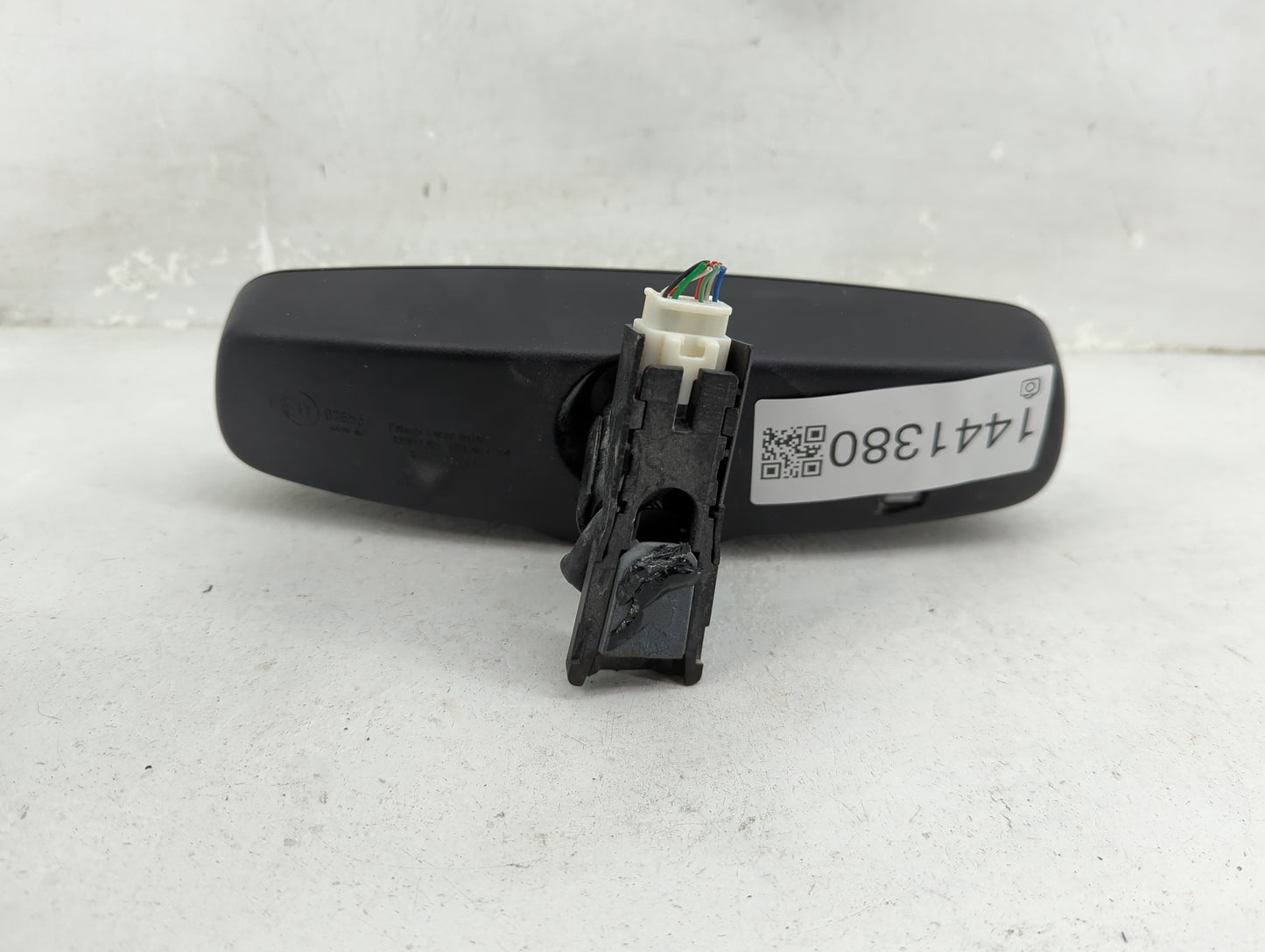 2011-2012 Toyota Rav4 Interior Rear View Mirror Replacement OEM P/N:878100W700 Fits Fits 2011 2012 OEM Used Auto Parts - Oem