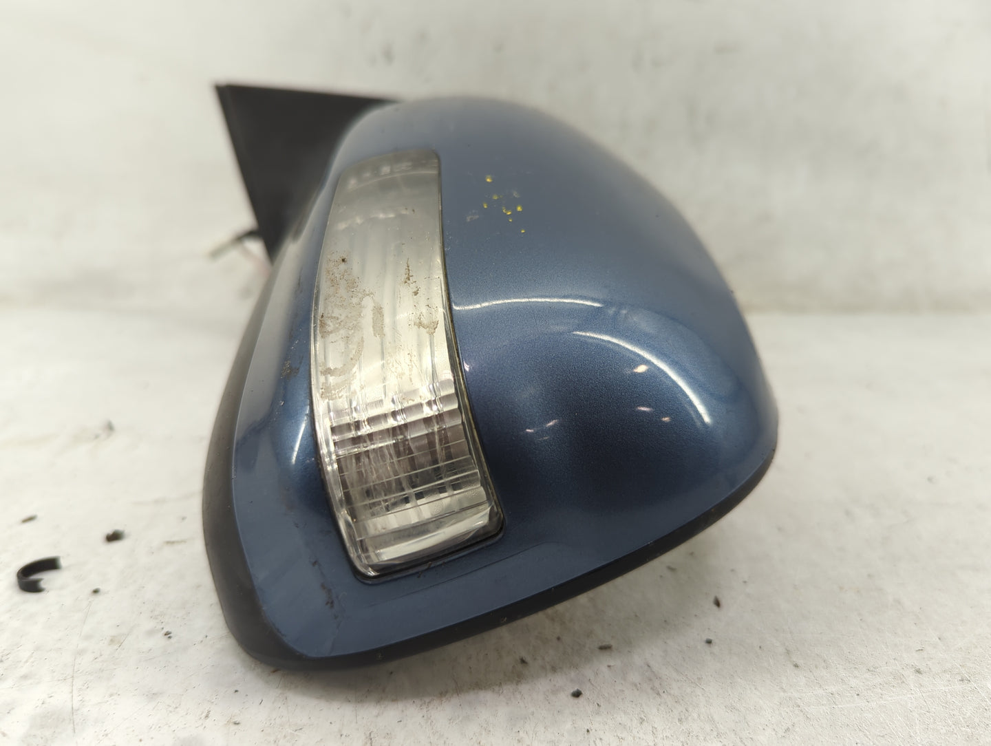 2009-2012 Toyota Rav4 Driver Side View Mirror - Left Door Mirror OEM Used - Oemusedautoparts1.com