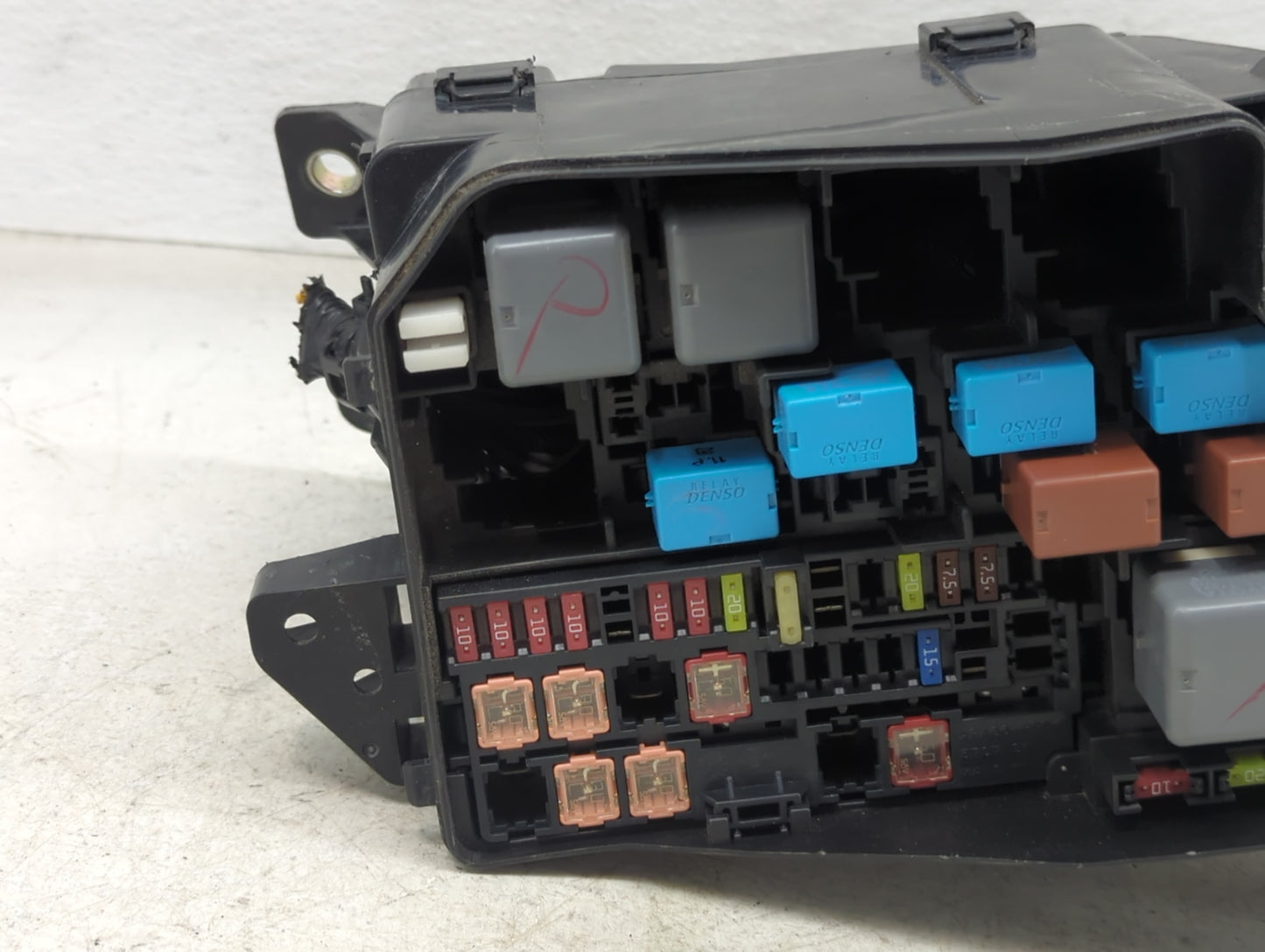 2006-2012 Toyota Rav4 Fusebox Fuse Box Panel Relay Module Fits Fits 2006 2007 2008 2009 2010 2011 2012 OEM Used Auto Parts -