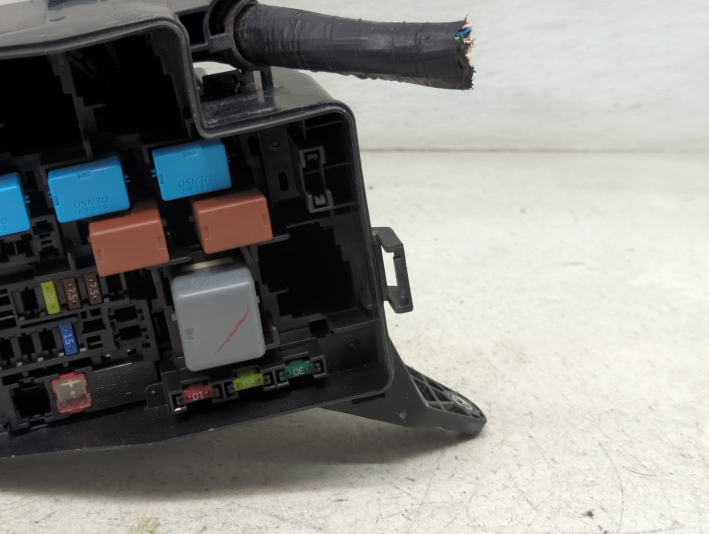 2006-2012 Toyota Rav4 Fusebox Fuse Box Panel Relay Module Fits Fits 2006 2007 2008 2009 2010 2011 2012 OEM Used Auto Parts -
