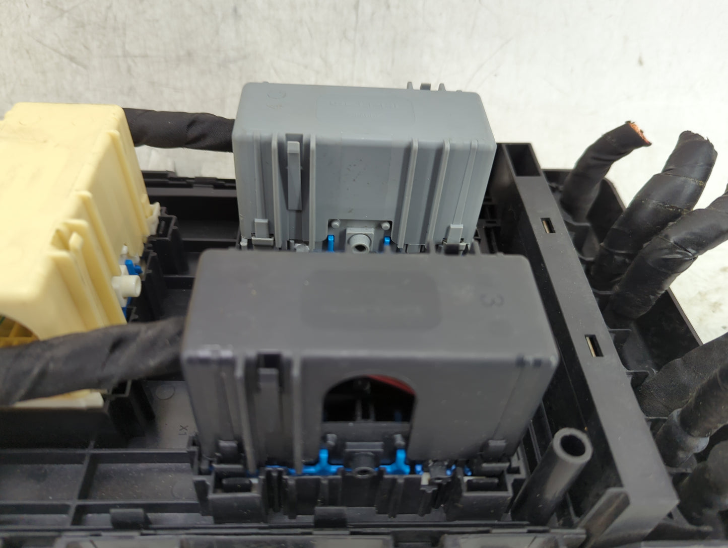 2006-2012 Toyota Rav4 Fusebox Fuse Box Panel Relay Module Fits Fits 2006 2007 2008 2009 2010 2011 2012 OEM Used Auto Parts -