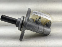 2012 Toyota Rav4 Brake Master Cylinder 1467558 - Oemusedautoparts1.com