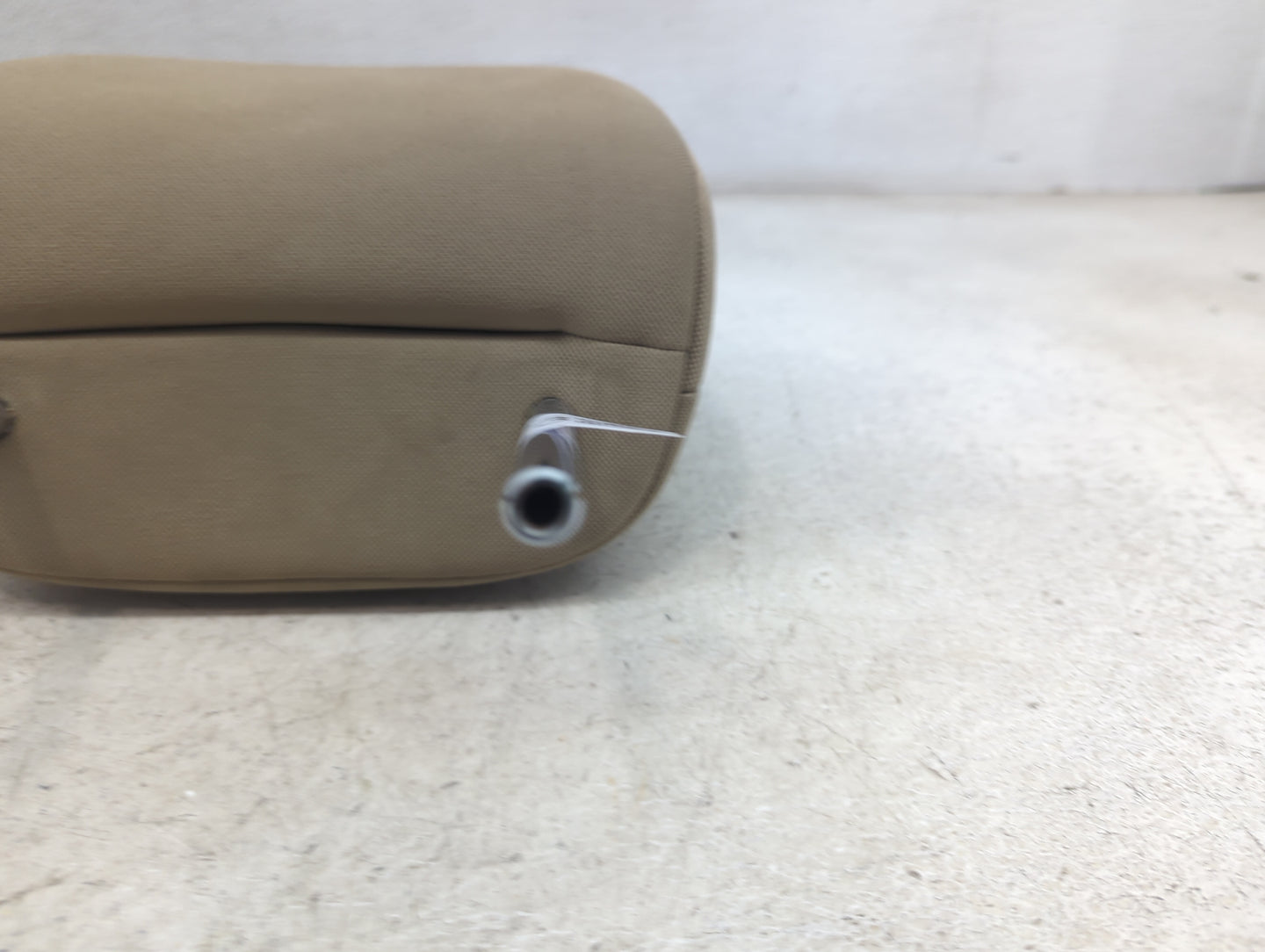2009-2012 Toyota Rav4 Headrest Head Rest Front Driver Passenger Seat Fits Fits 2009 2010 2011 2012 OEM Used Auto Parts - Oem