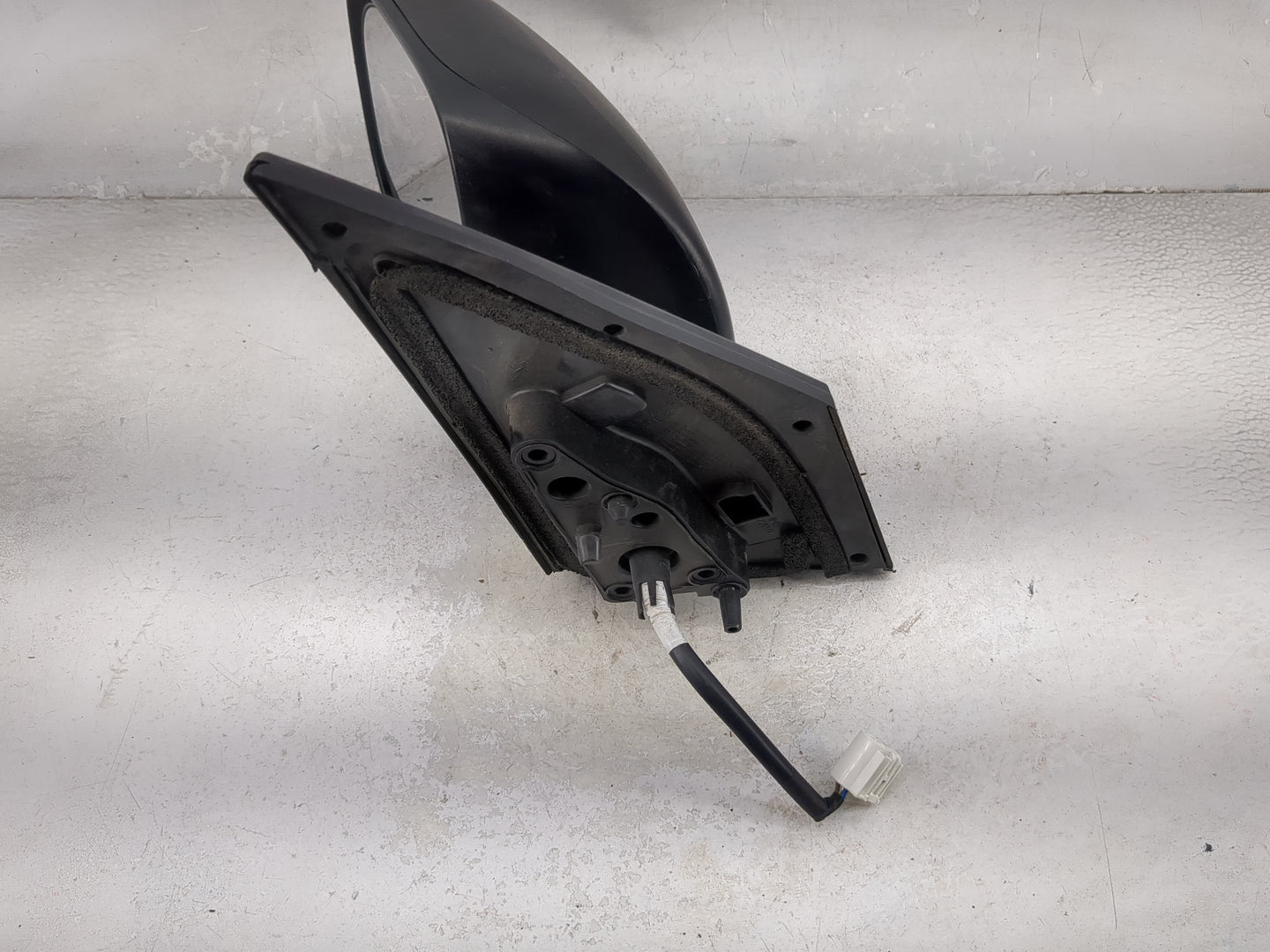 2009-2012 Toyota Rav4 Driver Side View Mirror - Left Door Mirror OEM Used - Oemusedautoparts1.com