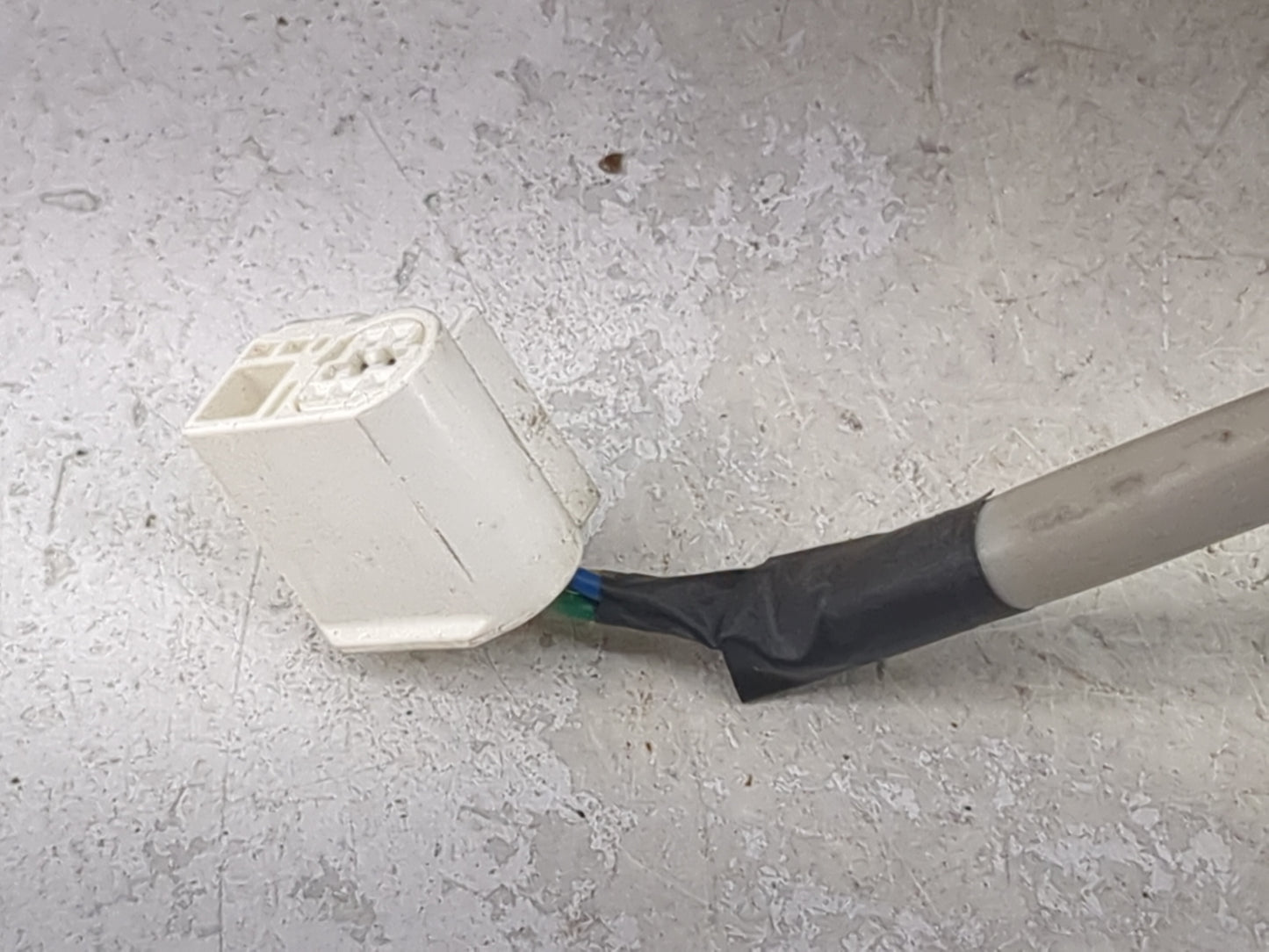 2009-2012 Toyota Rav4 Passenger Side View Mirror - Right Door Mirror OEM Used - Oemusedautoparts1.com