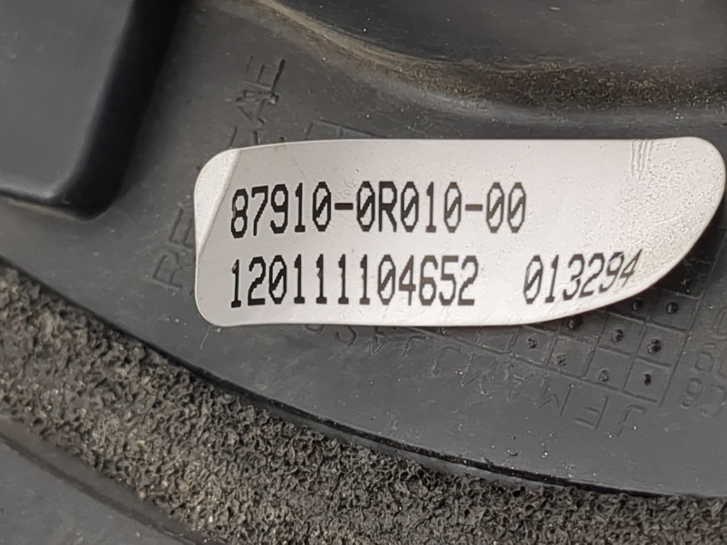 2009-2012 Toyota Rav4 Passenger Side View Mirror - Right Door Mirror OEM Used - Oemusedautoparts1.com