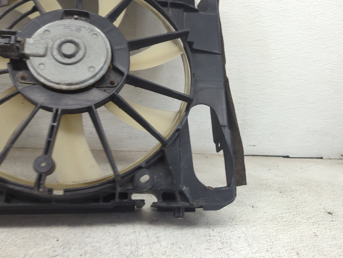 2006-2012 Toyota Rav4 Electric Radiator Cooling Fan Motor Assembly P/N:422750-1172 Fits Fits 2006 2007 2008 2009 2010 2011 2