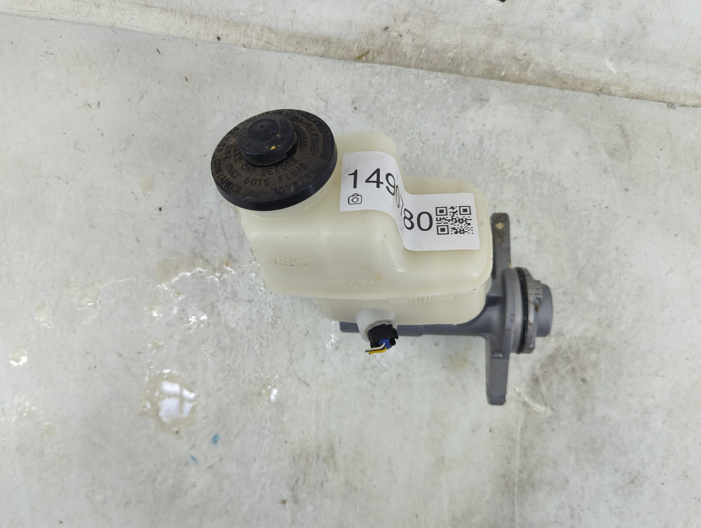 2006-2012 Toyota Rav4 Brake Master Cylinder 1490780 - Oemusedautoparts1.com