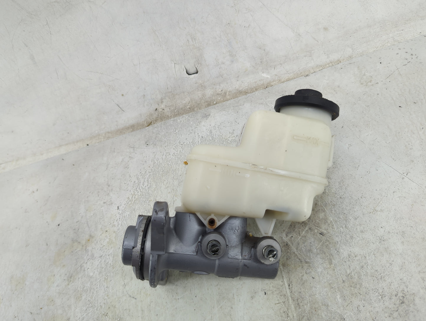 2006-2012 Toyota Rav4 Brake Master Cylinder 1490780 - Oemusedautoparts1.com