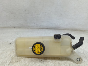 Toyota Rav4 Radiator Coolant Overflow Expansion Tank Bottle 1498836 - Oemusedautoparts1.com