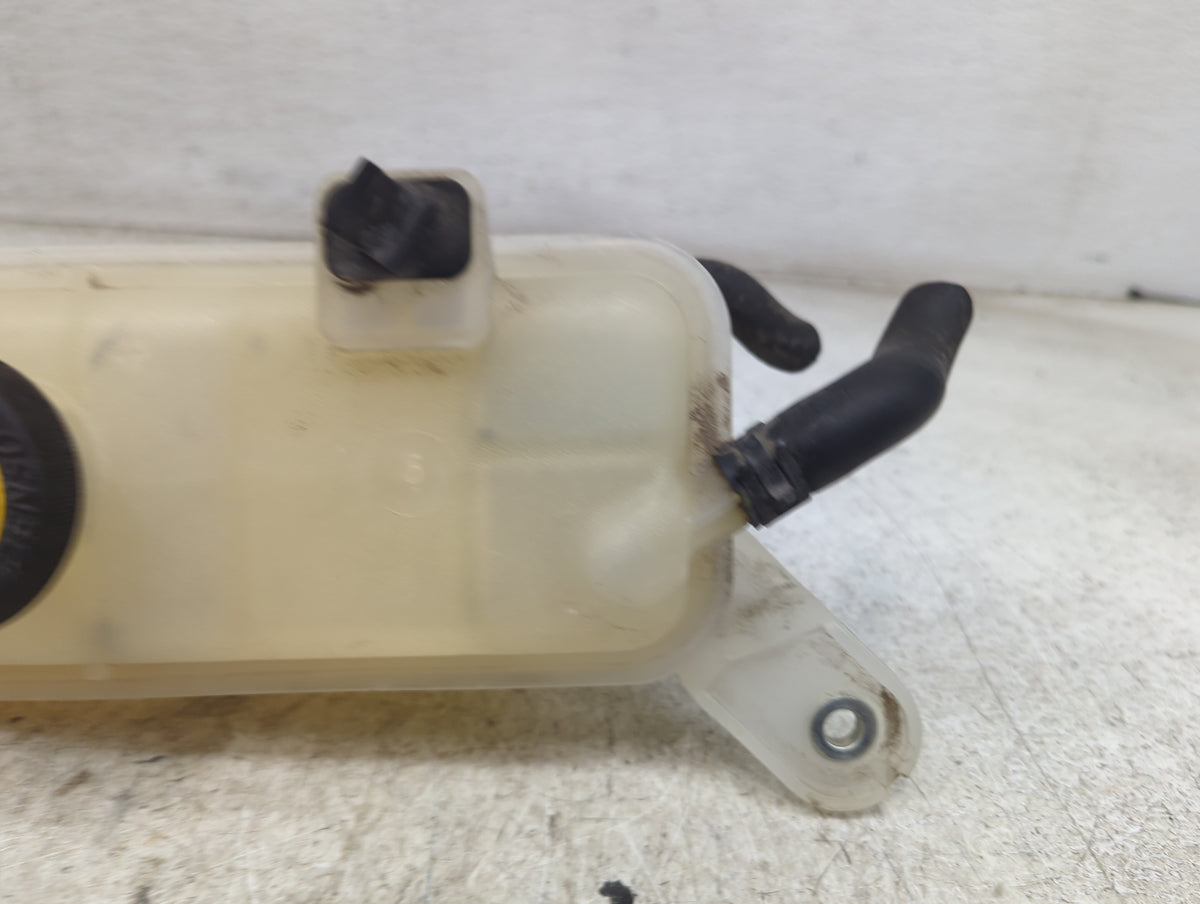 Toyota Rav4 Radiator Coolant Overflow Expansion Tank Bottle 1498836 - Oemusedautoparts1.com