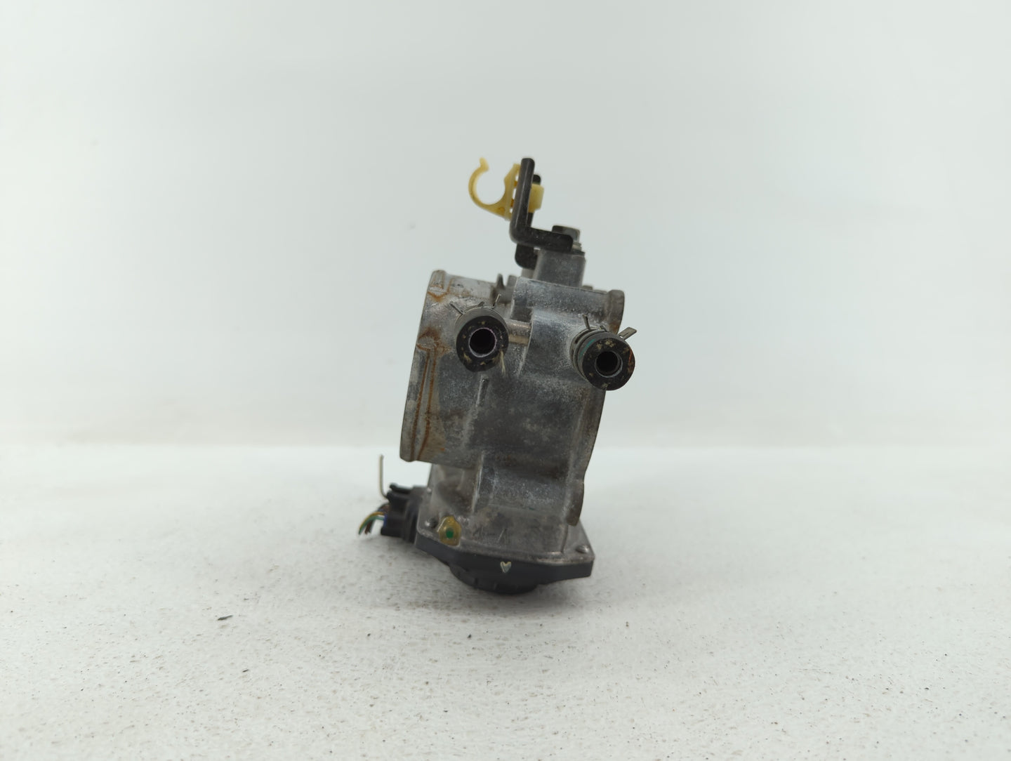 2009-2018 Toyota Rav4 Throttle Body P/N:35100-25200 22030-36010 Fits Fits 2009 2010 2011 2012 2013 2014 2015 2016 2017 2018 