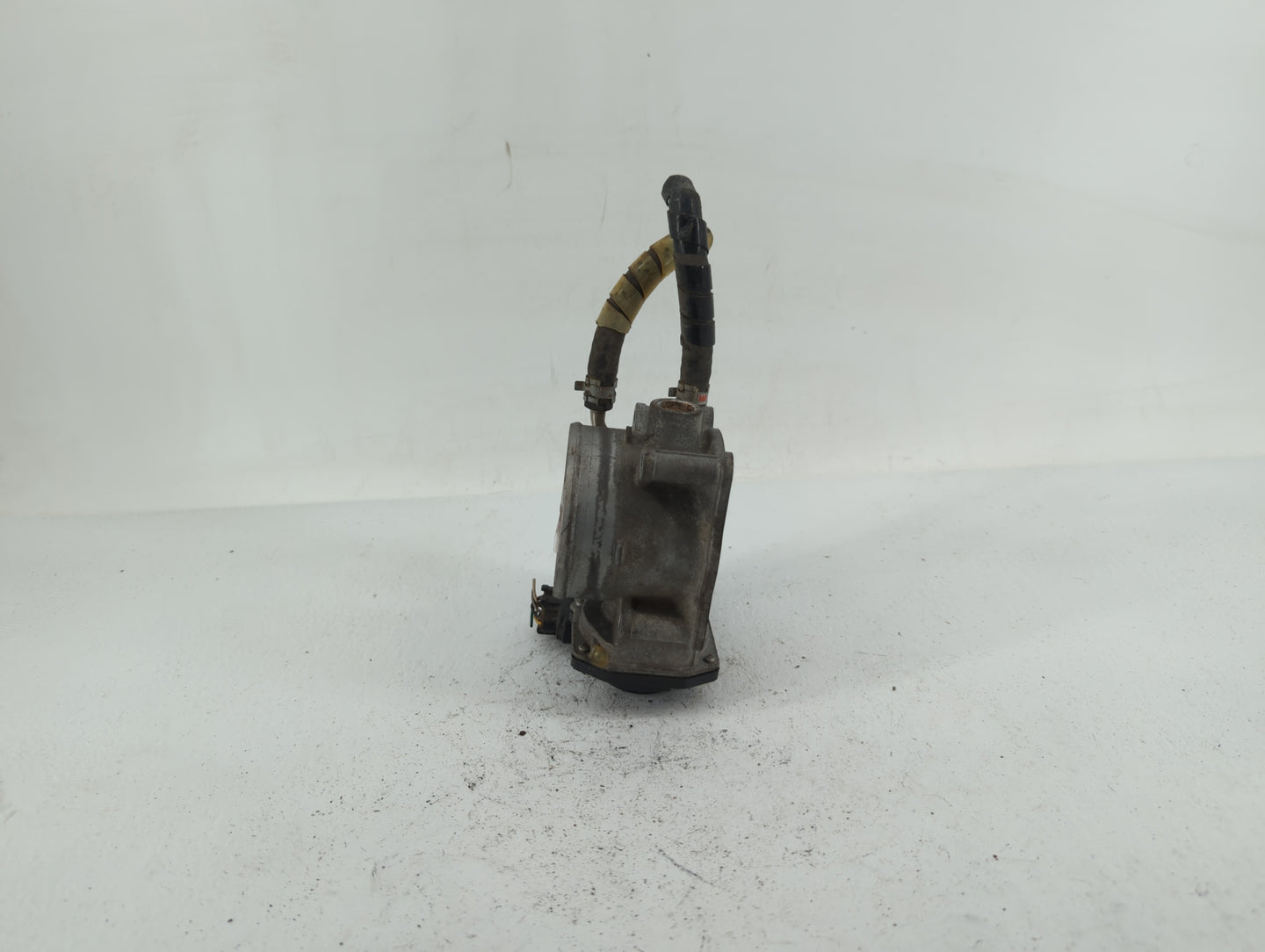 2006-2012 Toyota Rav4 Throttle Body P/N:22030-31030 22030-0P050 Fits OEM Used Auto Parts - Oemusedautoparts1.com