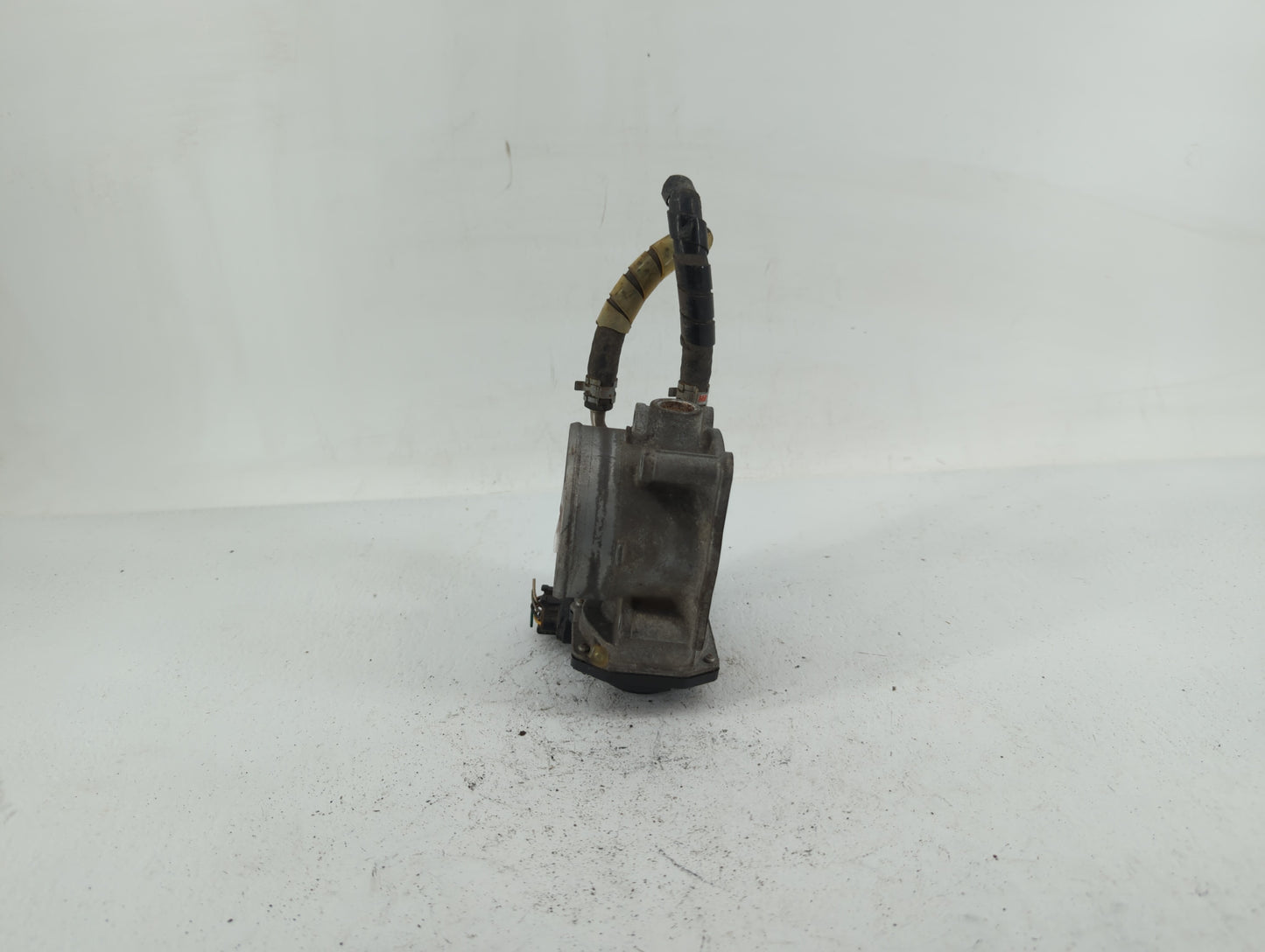 2006-2012 Toyota Rav4 Throttle Body P/N:22030-31030 22030-0P050 Fits OEM Used Auto Parts - Oemusedautoparts1.com