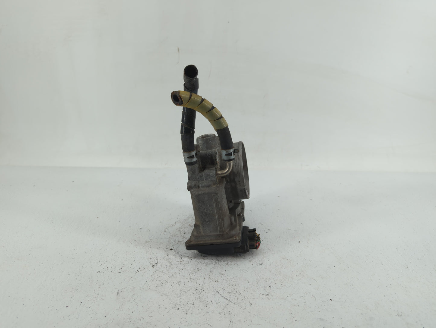 2006-2012 Toyota Rav4 Throttle Body P/N:22030-31030 22030-0P050 Fits OEM Used Auto Parts - Oemusedautoparts1.com