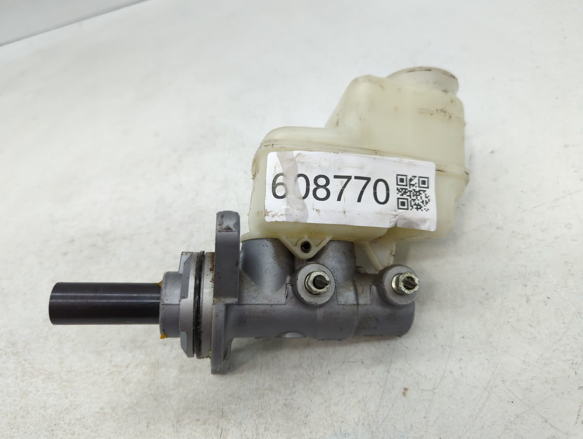 2006-2018 Toyota Rav4 Brake Master Cylinder 608770 - Oemusedautoparts1.com