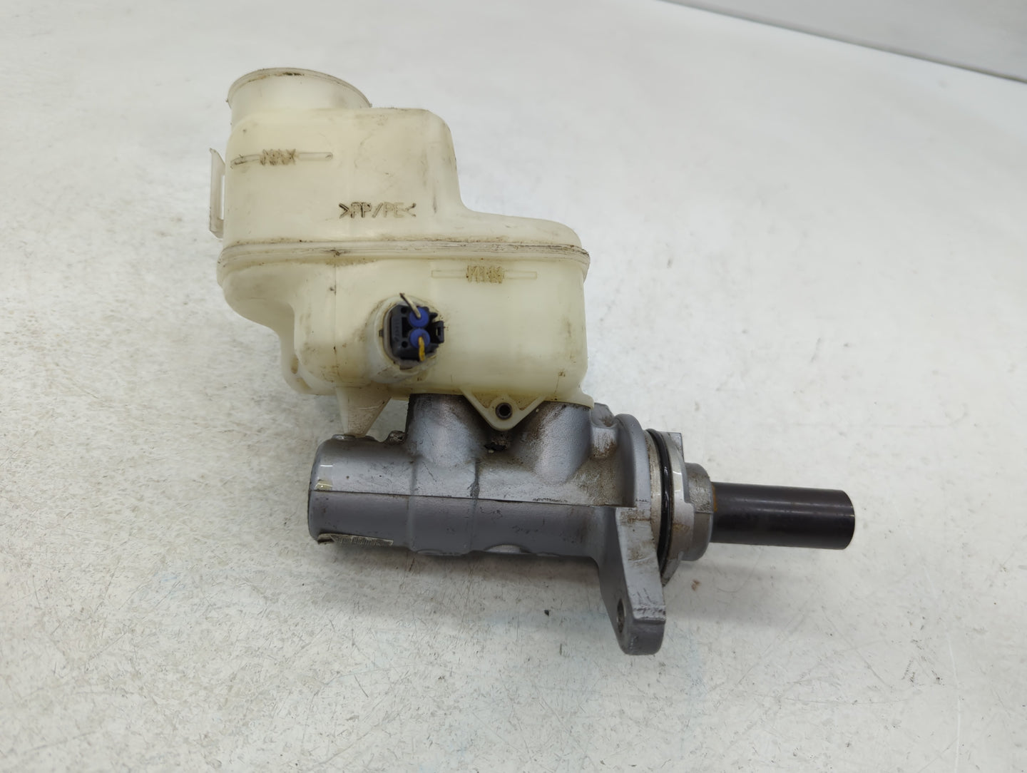 2006-2018 Toyota Rav4 Brake Master Cylinder 608770 - Oemusedautoparts1.com