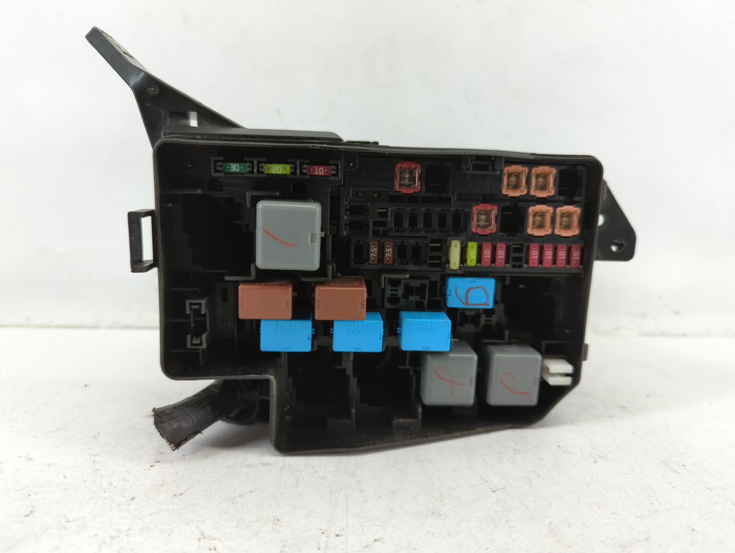 2006-2012 Toyota Rav4 Fusebox Fuse Box Panel Relay Module P/N:82662-0R031 Fits Fits 2006 2007 2008 2009 2010 2011 2012 OEM U