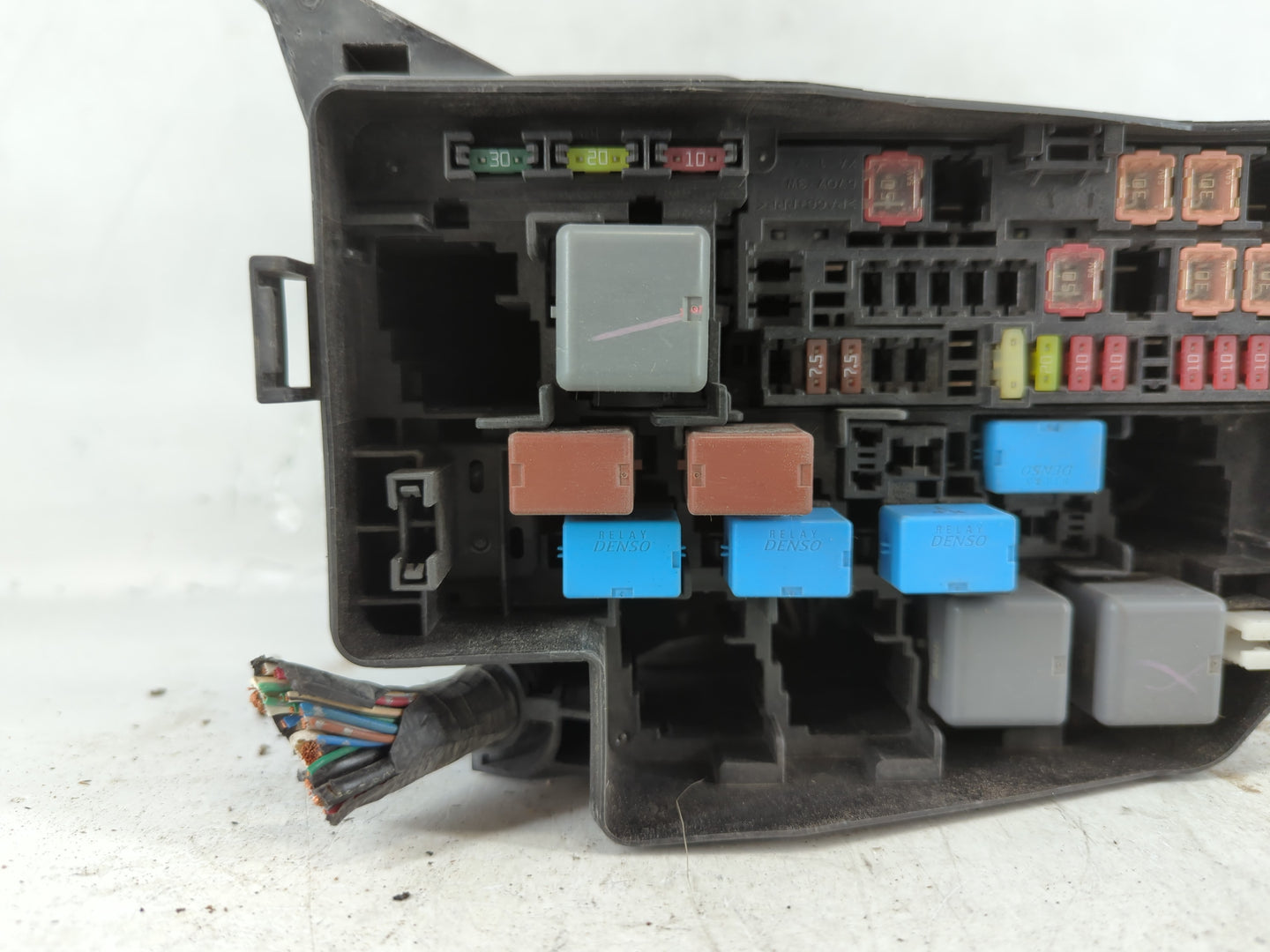 2010-2012 Toyota Rav4 Fusebox Fuse Box Panel Relay Module P/N:82662-0R031 Fits Fits 2010 2011 2012 OEM Used Auto Parts - Oem