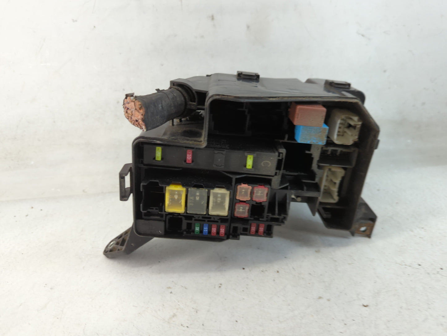 2006-2012 Toyota Rav4 Fusebox Fuse Box Panel Relay Module P/N:82662-0R010 Fits Fits 2006 2007 2008 2009 2010 2011 2012 OEM U