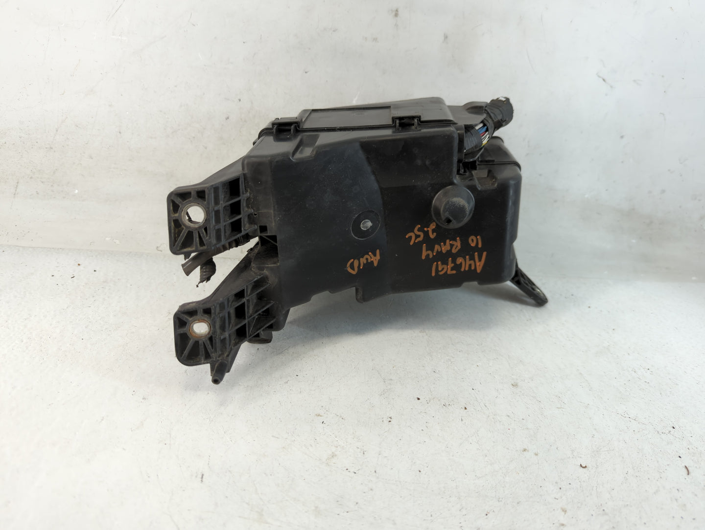2006-2012 Toyota Rav4 Fusebox Fuse Box Panel Relay Module P/N:82662-0R010 Fits Fits 2006 2007 2008 2009 2010 2011 2012 OEM U
