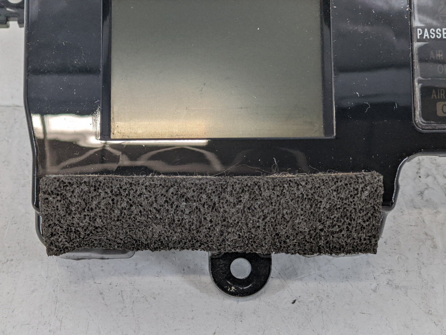 2011-2014 Toyota Sienna Information Display Screen - Oemusedautoparts1.com