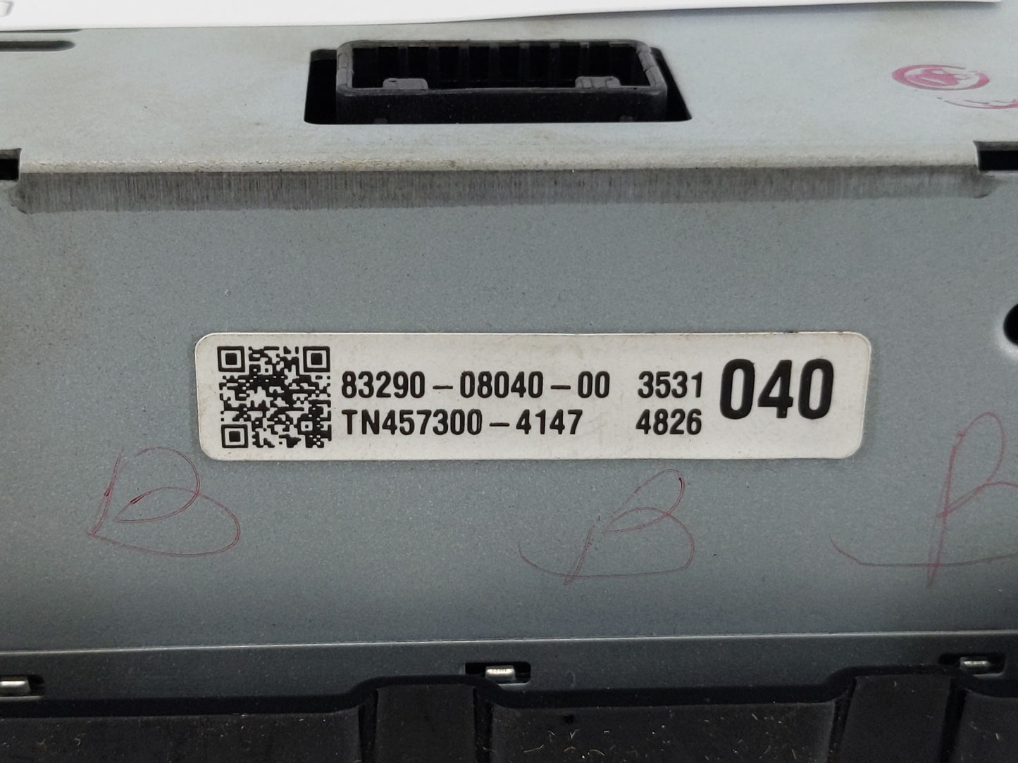 2011-2014 Toyota Sienna Information Display Screen - Oemusedautoparts1.com