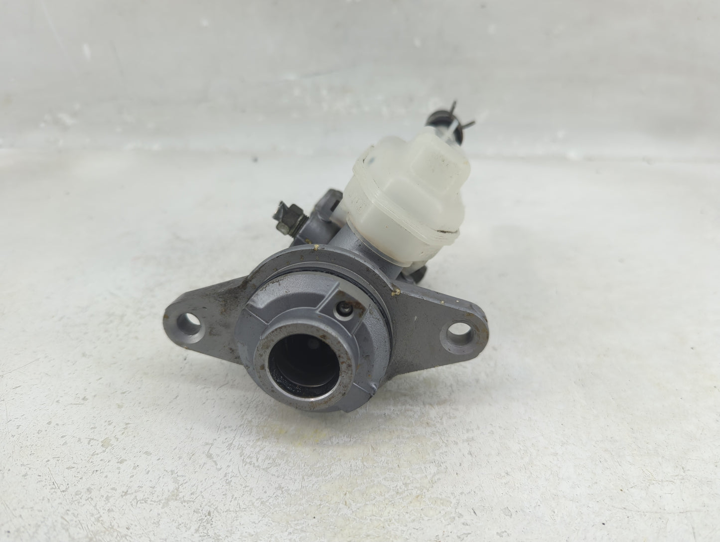 2011-2020 Toyota Sienna Brake Master Cylinder 1313838 - Oemusedautoparts1.com