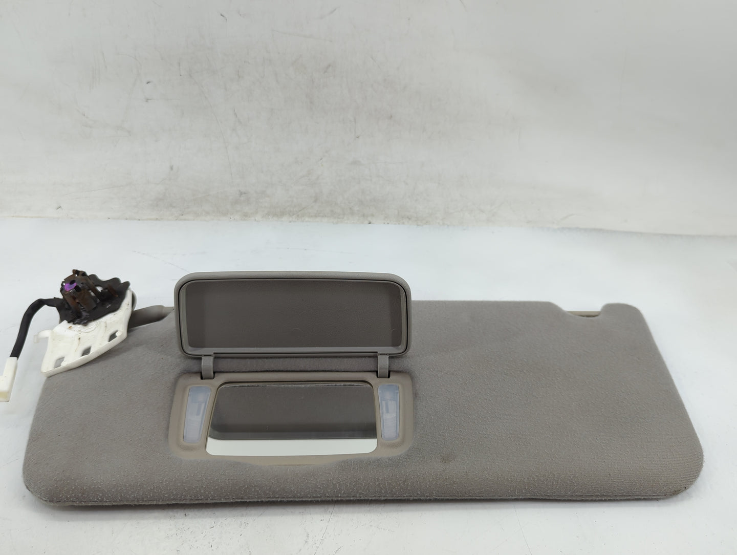 2011-2014 Toyota Sienna Sun Visor Shade Replacement Passenger Right Mirror Fits Fits 2011 2012 2013 2014 OEM Used Auto Parts