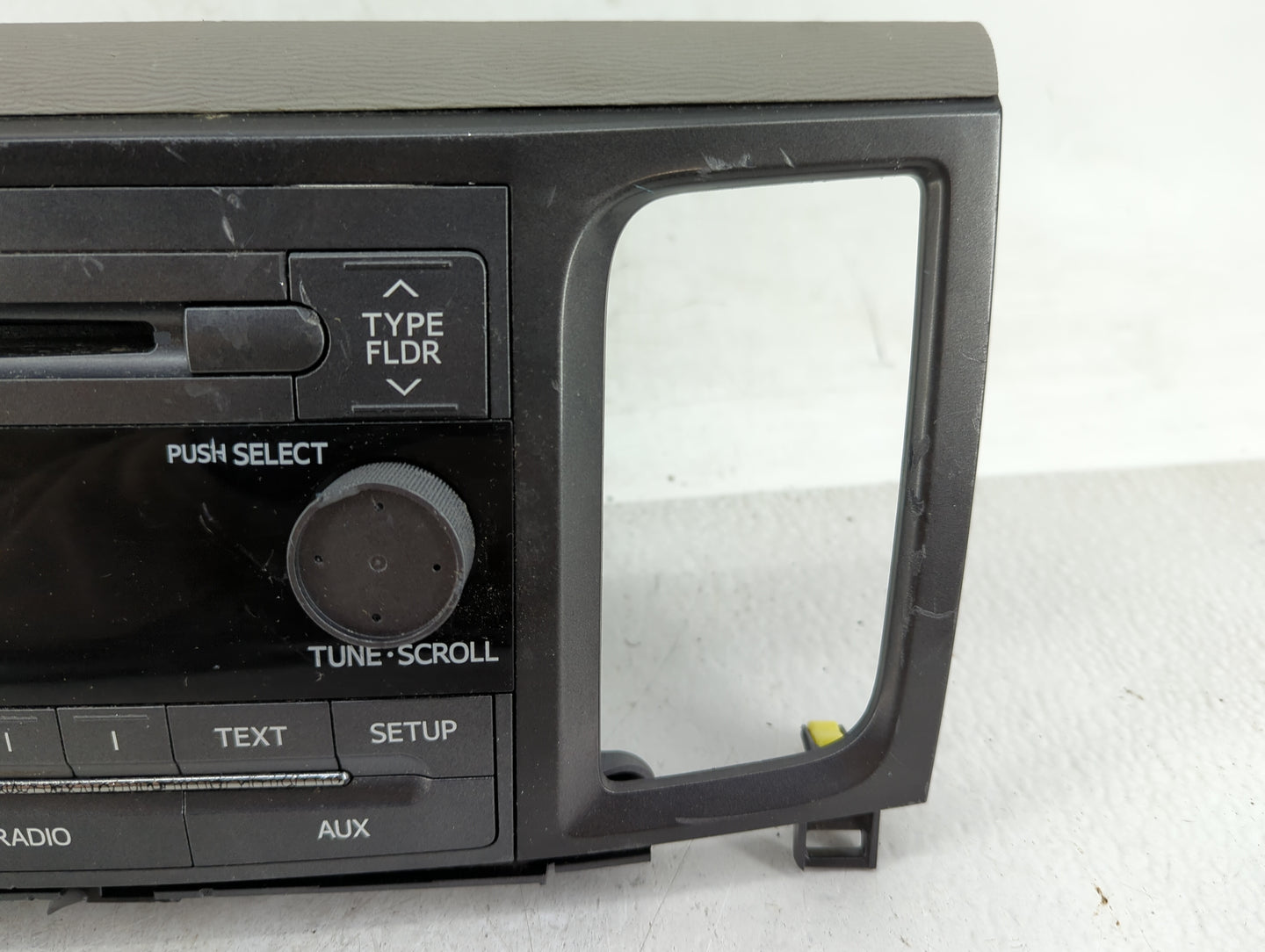 2011-2014 Toyota Sienna Radio AM FM Cd Player Receiver Replacement P/N:86120-08270 Fits Fits 2011 2012 2013 2014 OEM Used Au