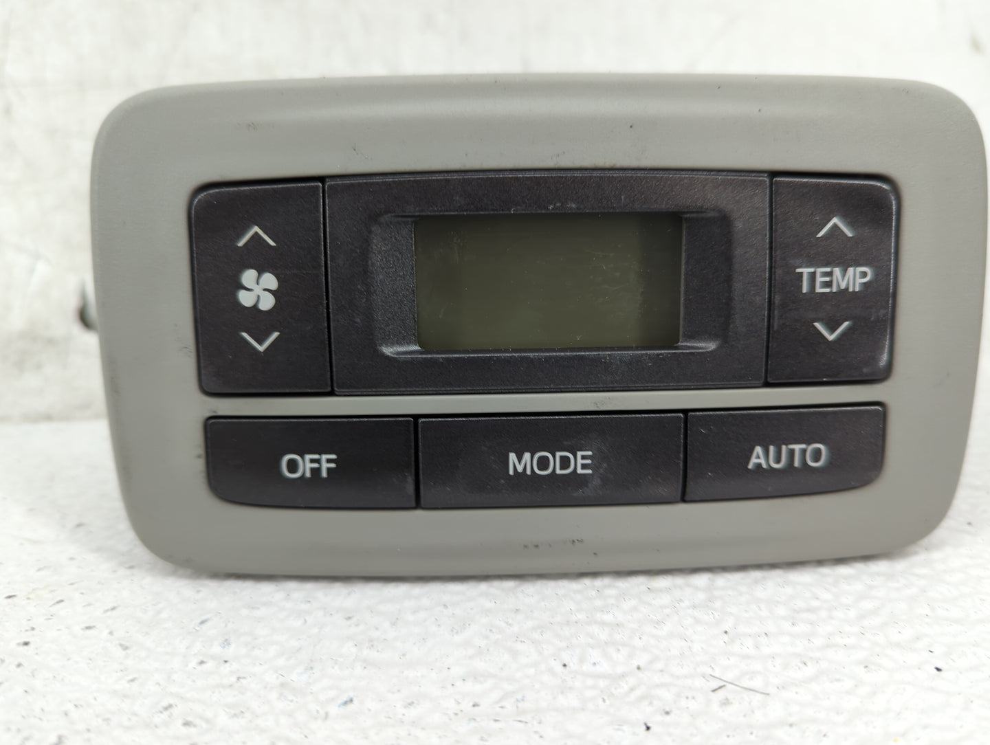 2011-2014 Toyota Sienna Climate Control Module Temperature AC/Heater Replacement P/N:75D875 Fits Fits 2011 2012 2013 2014 OE