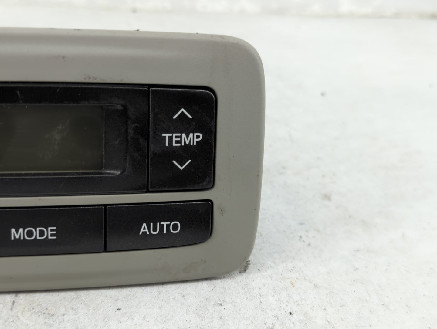 2011-2014 Toyota Sienna Climate Control Module Temperature AC/Heater Replacement P/N:75D875 Fits Fits 2011 2012 2013 2014 OE
