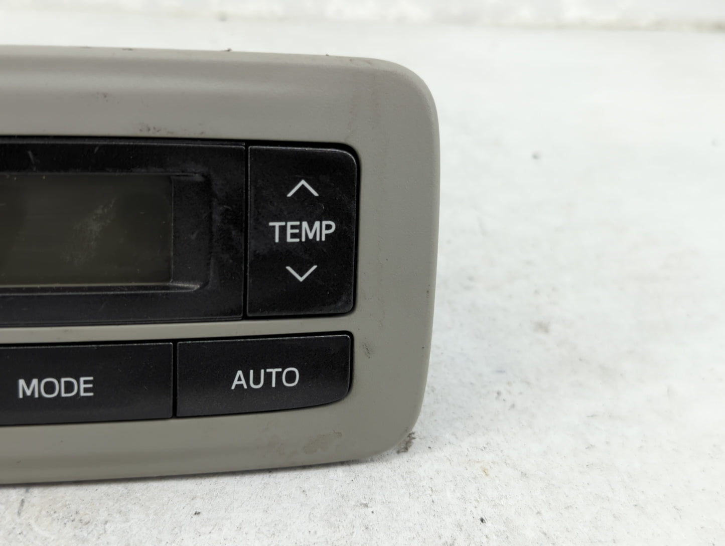 2011-2014 Toyota Sienna Climate Control Module Temperature AC/Heater Replacement P/N:75D875 Fits Fits 2011 2012 2013 2014 OE