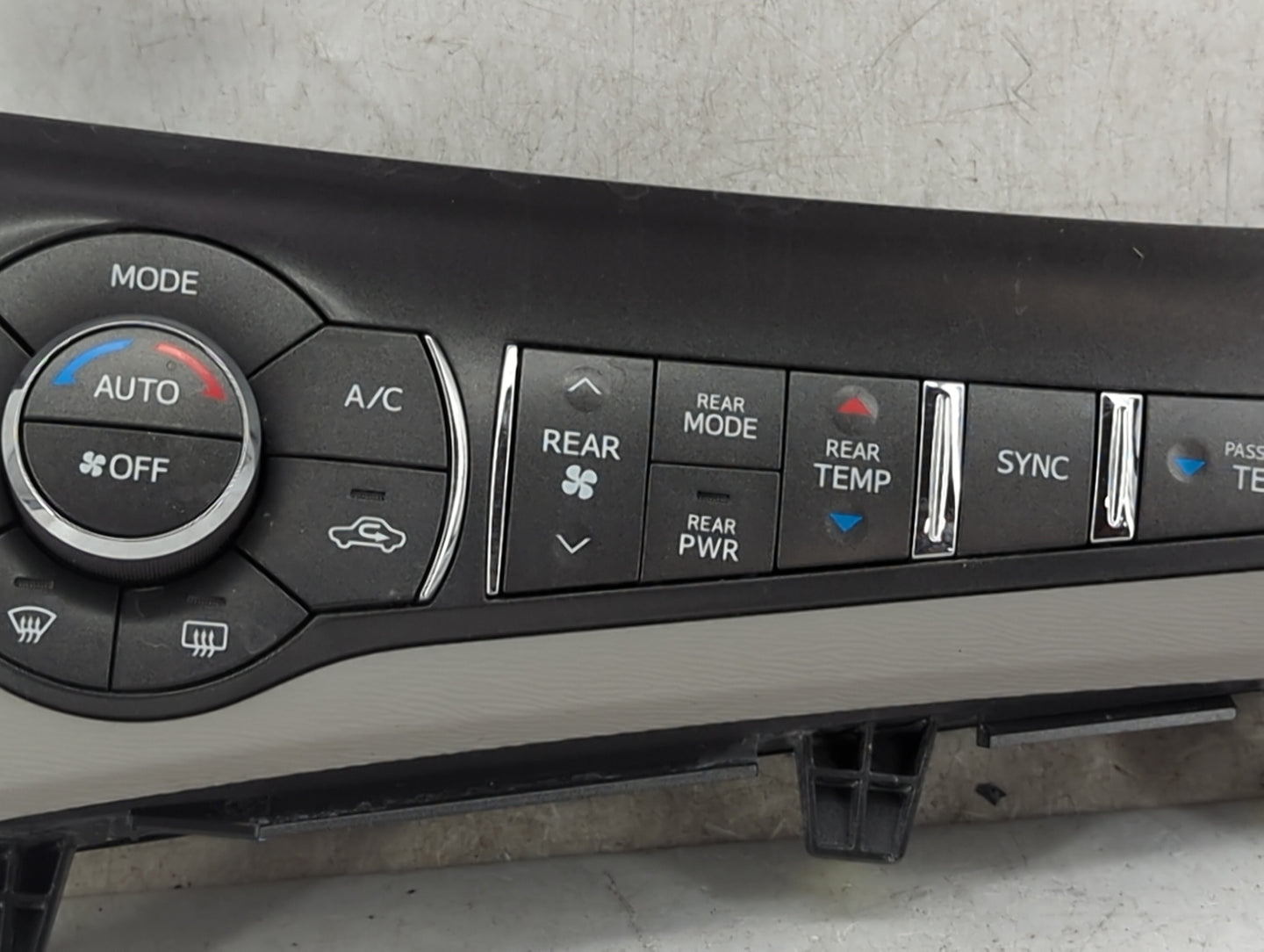 2011-2014 Toyota Sienna Climate Control Module Temperature AC/Heater Replacement P/N:55900-08150-B0 MX237000-2954 Fits OEM U